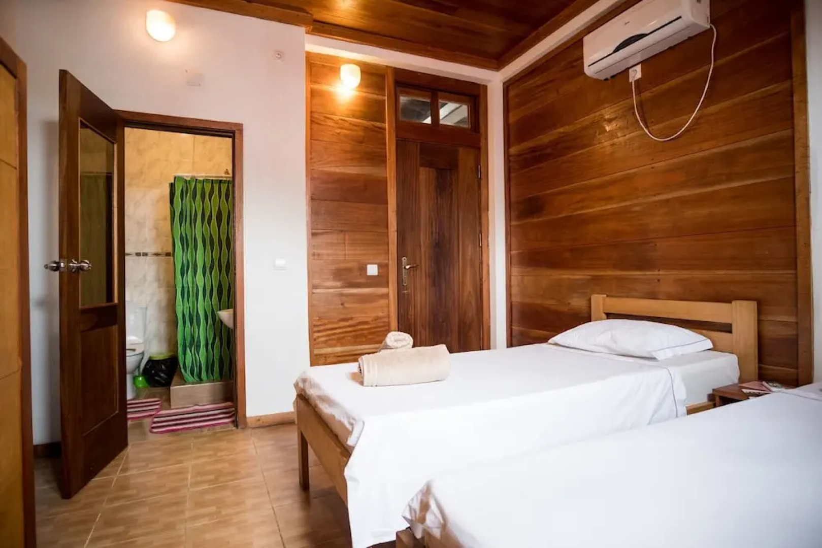 Bed & Breakfast Albergria Porcelana