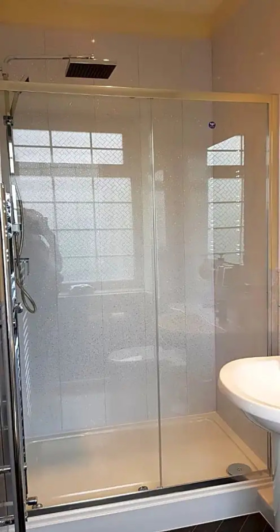 Ensuite Bed And Breakfast Rooms At The Ring Pub