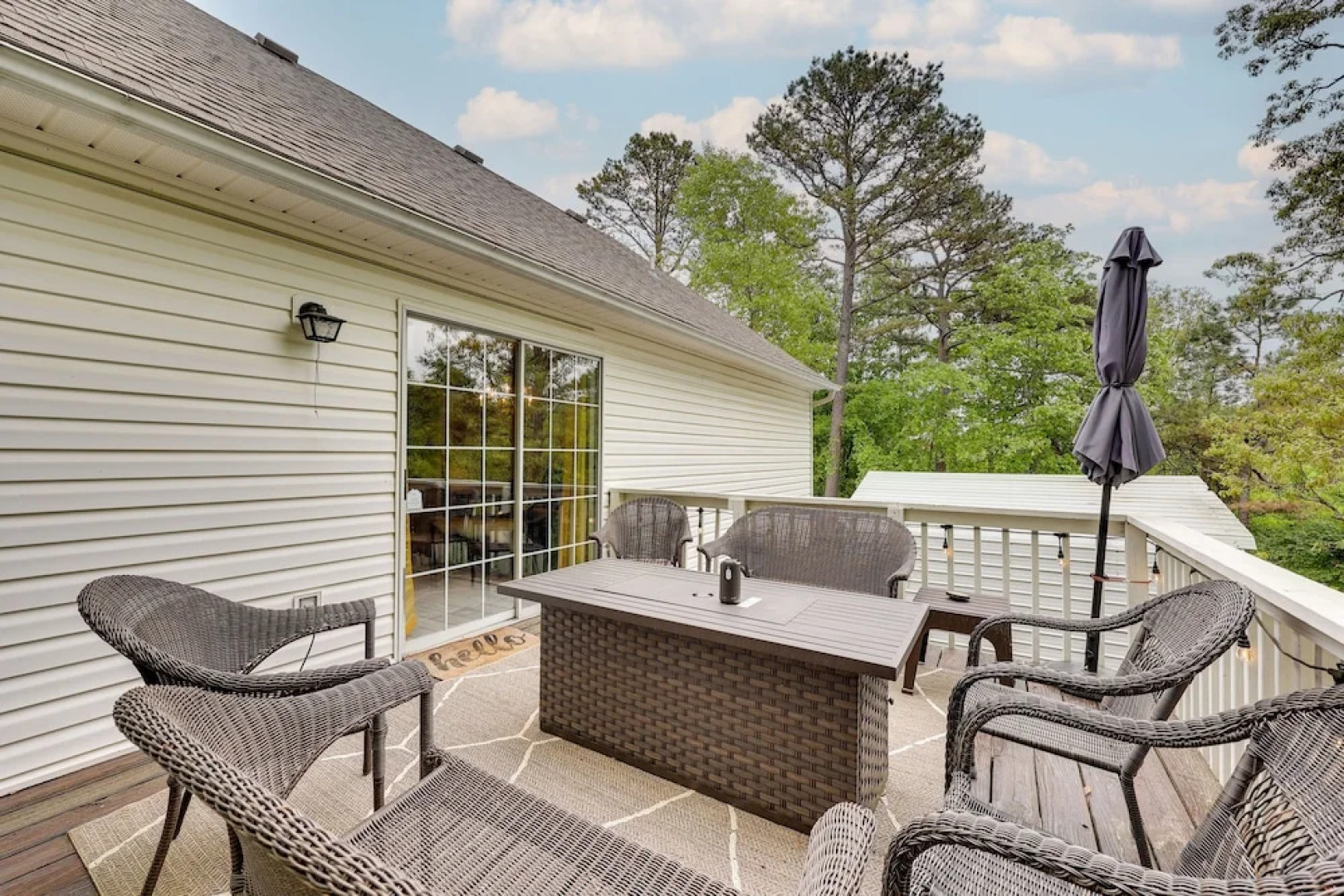 Peaceful Rogers Home Near Beaver Lake!