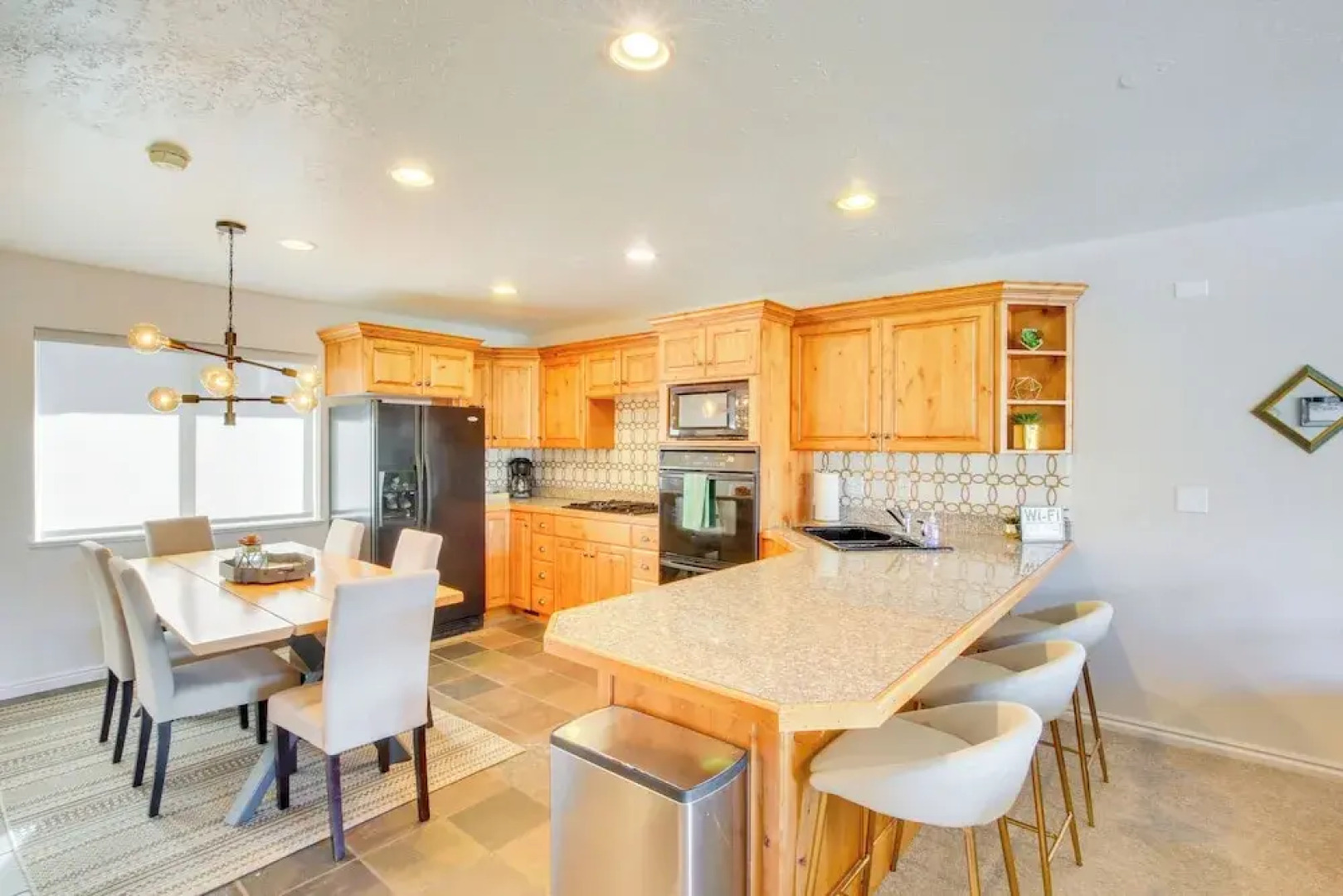 6 Mi to Powder Mtn w/ Shuttle: Cozy Eden Condo!