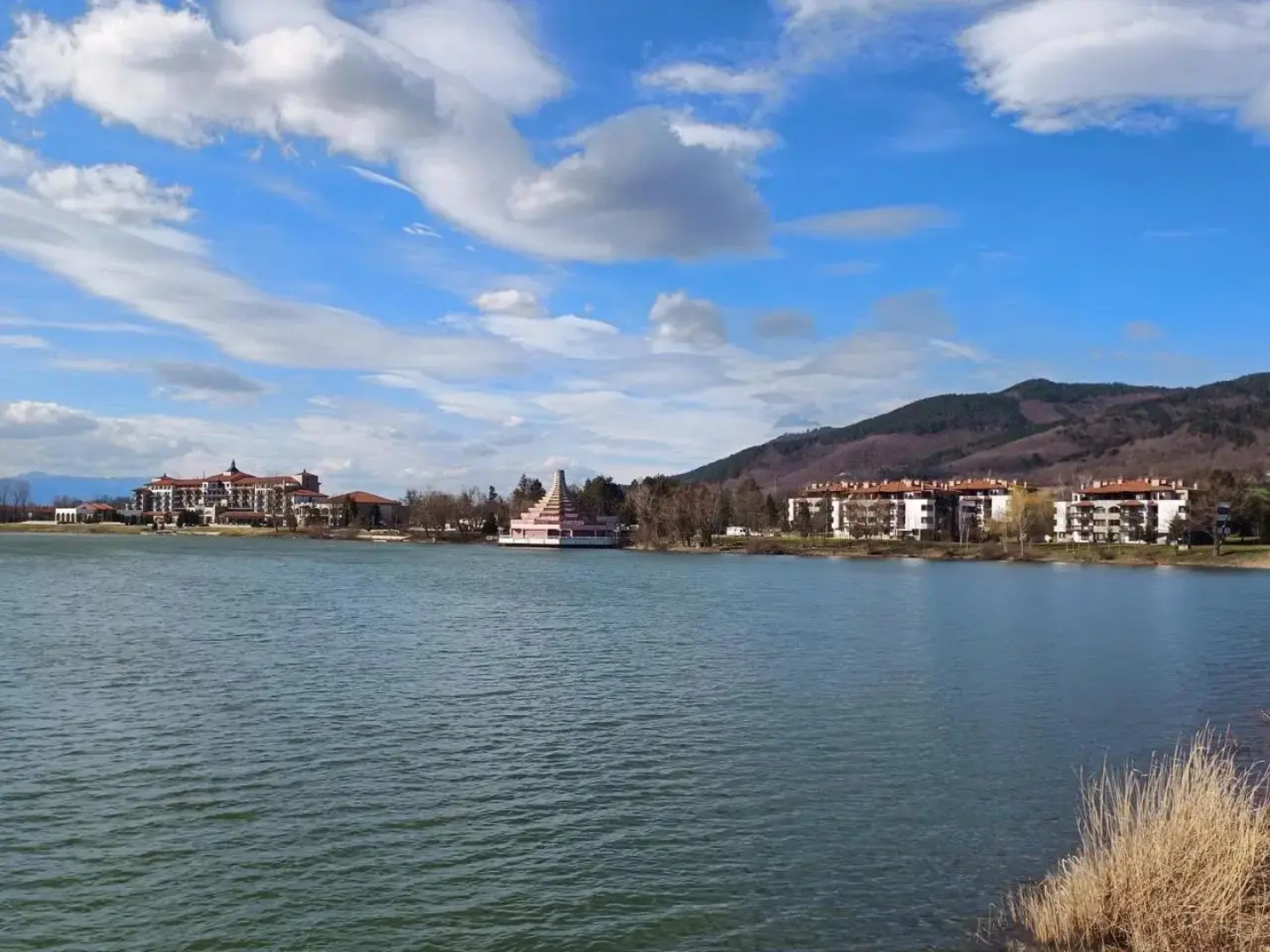 Luxury apartment Pravets Golf and SPA