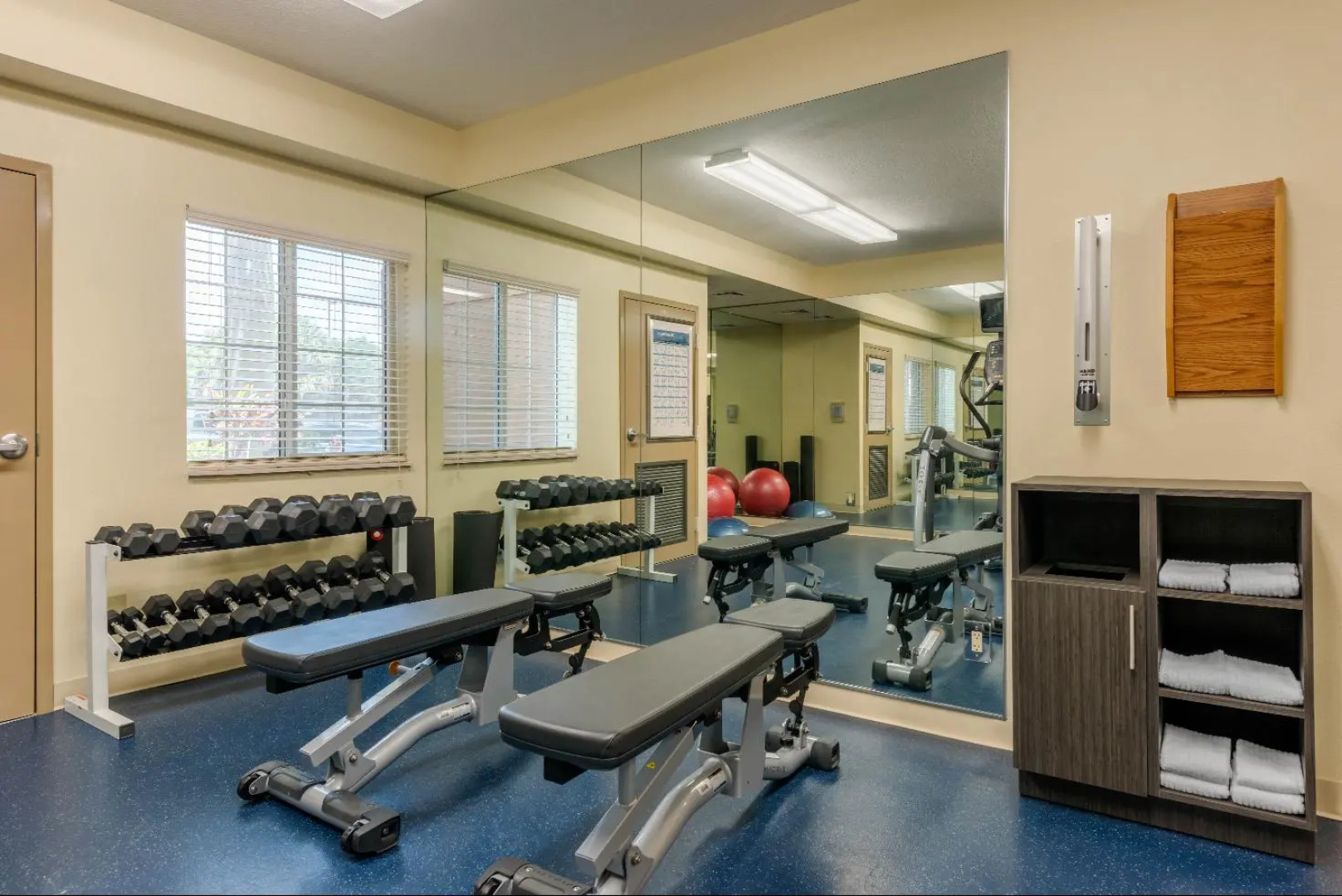 Candlewood Suites Fort Myers Sanibel Gateway by IHG