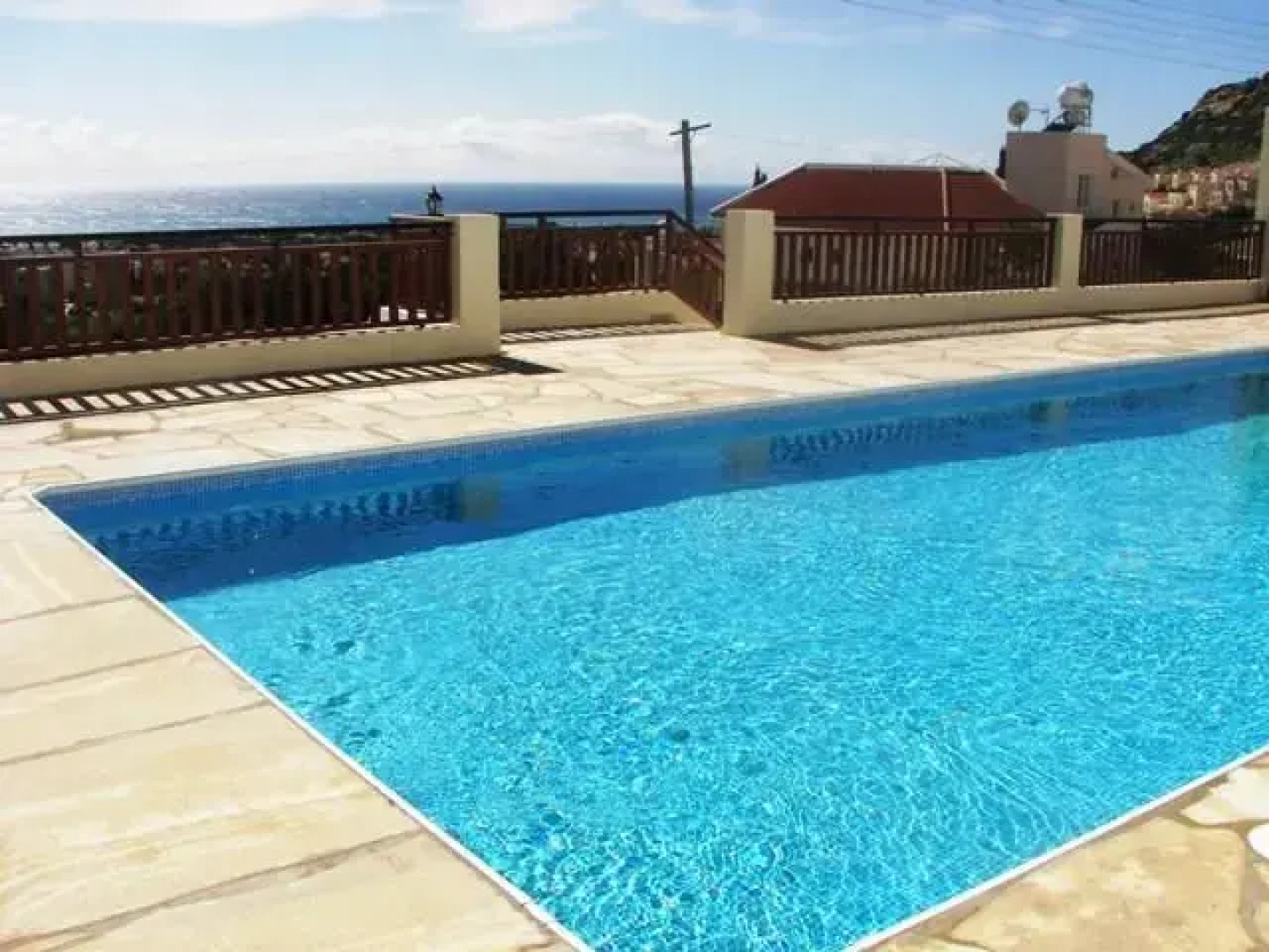 Paschali Hills Apartments