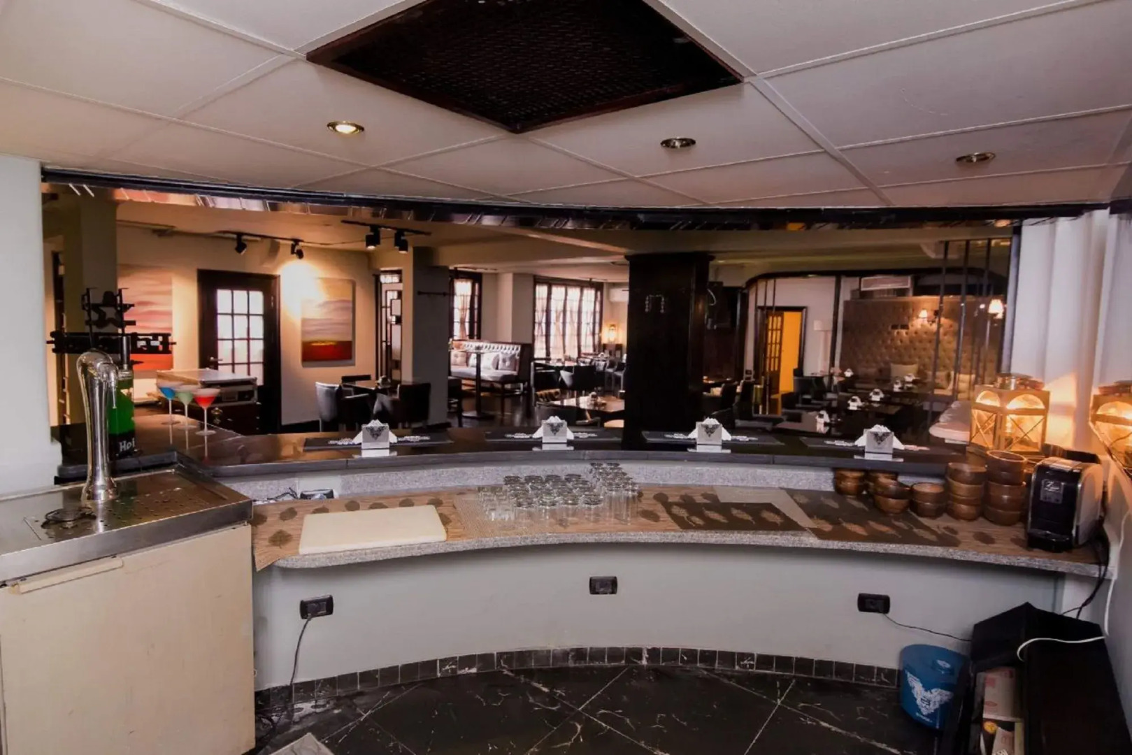 Africana Hotel & Spa