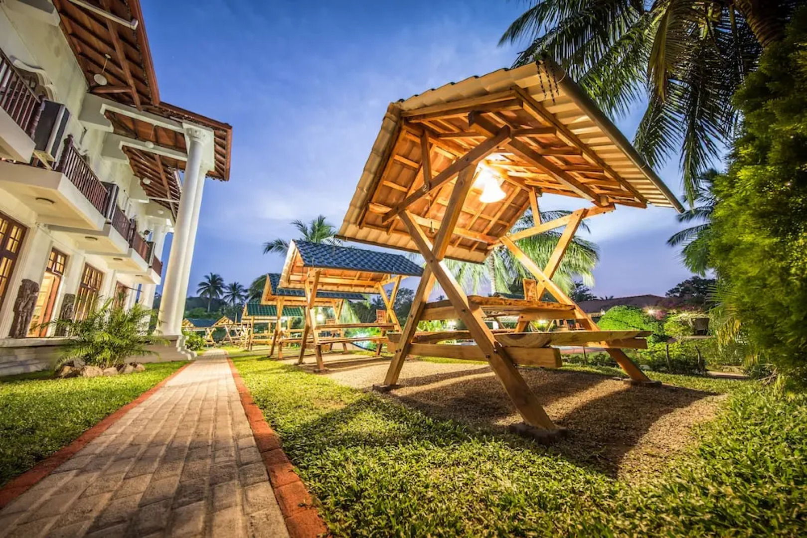 Yapahuwa Paradise Resort