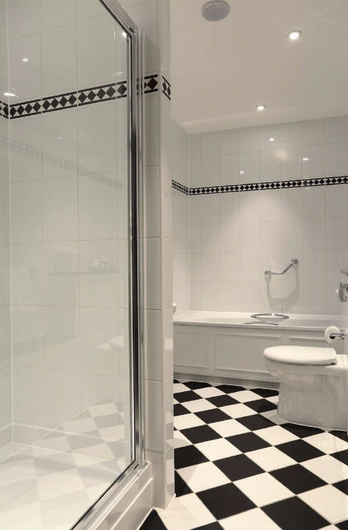 Macdonald Leeming House