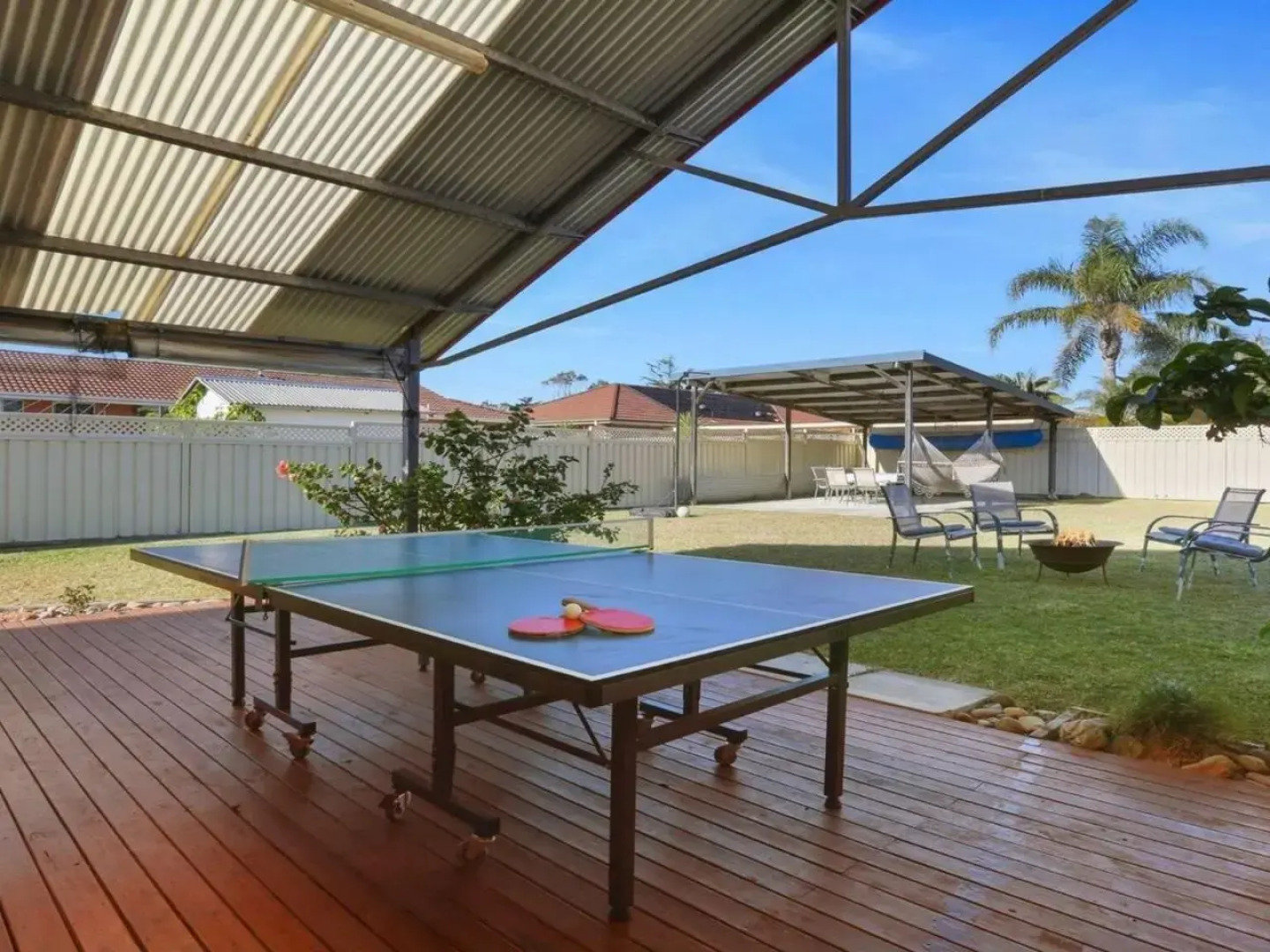 Cleveland Place - walk to beach and shops