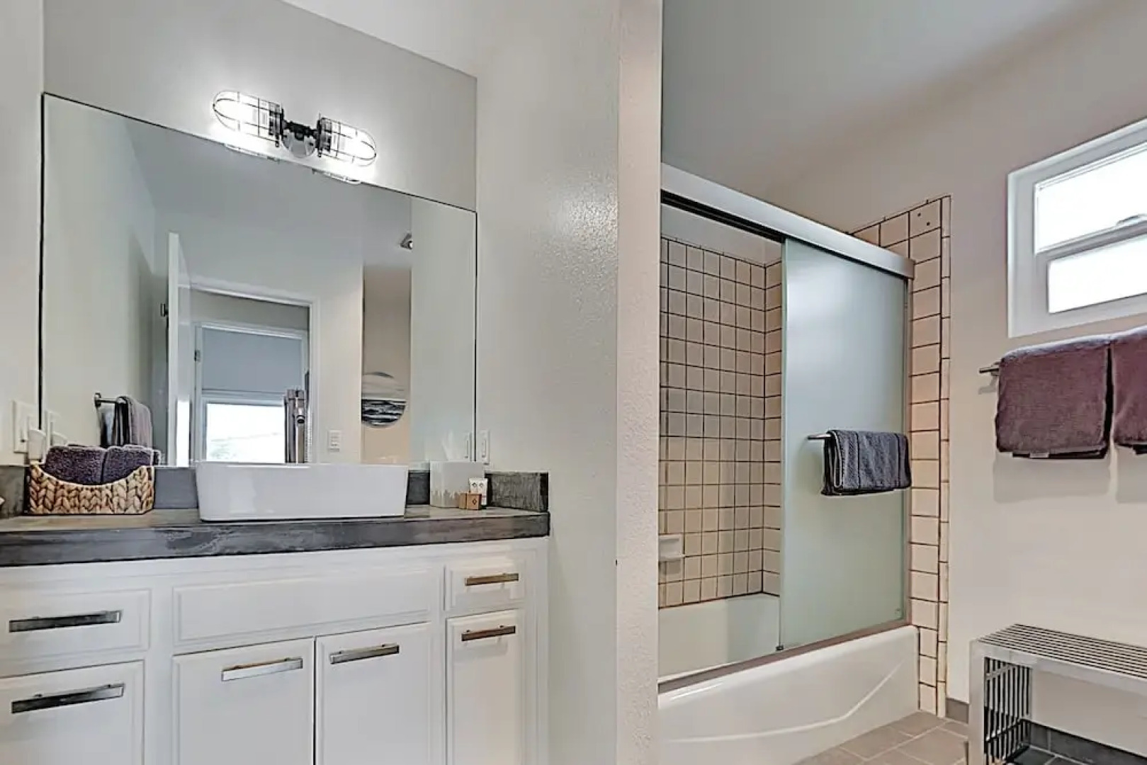 Ocean-View Hideaway W/ Lush Patio, Steps To Beach! Home