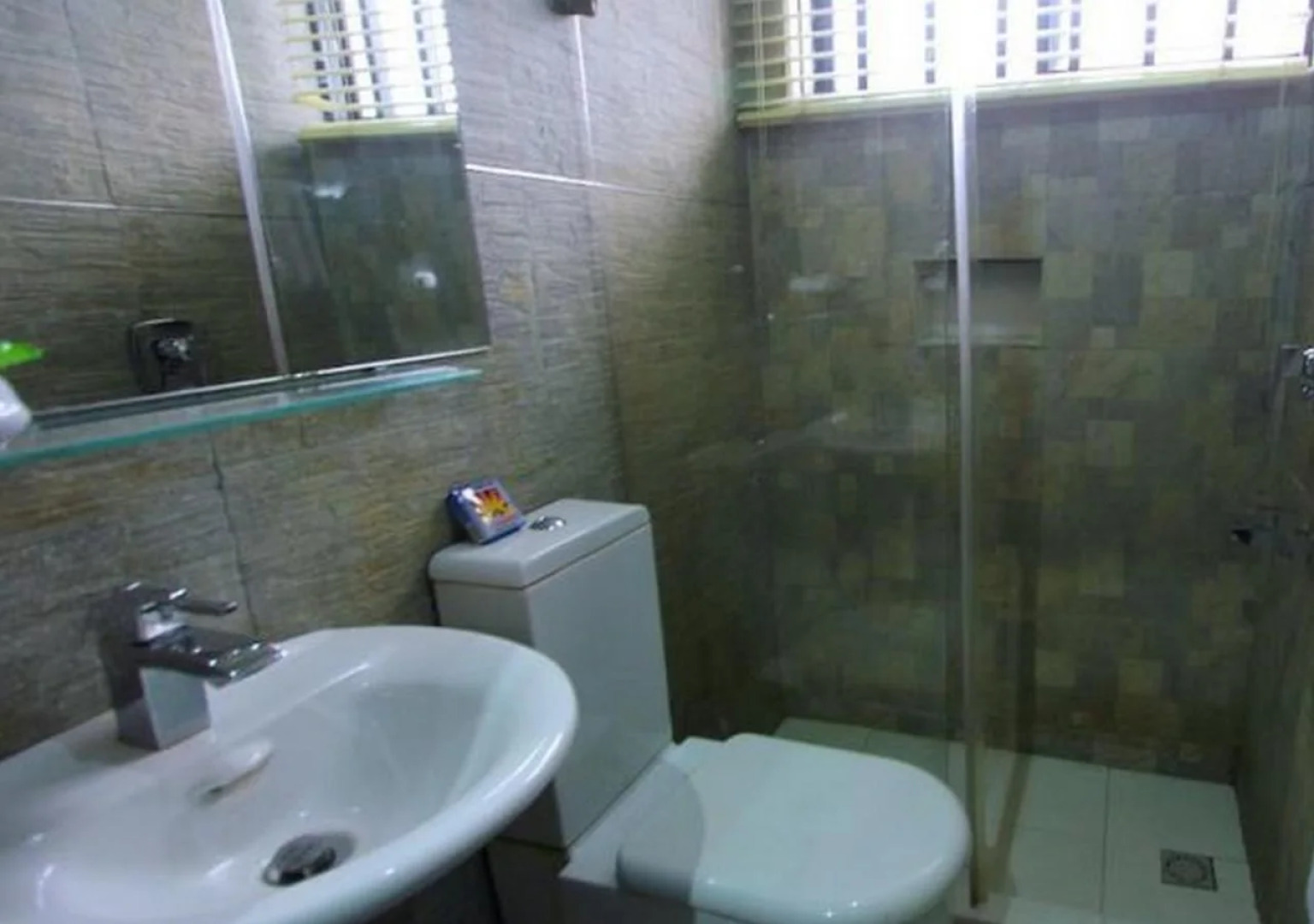 Sheriffyt Royal Hotel And Suites