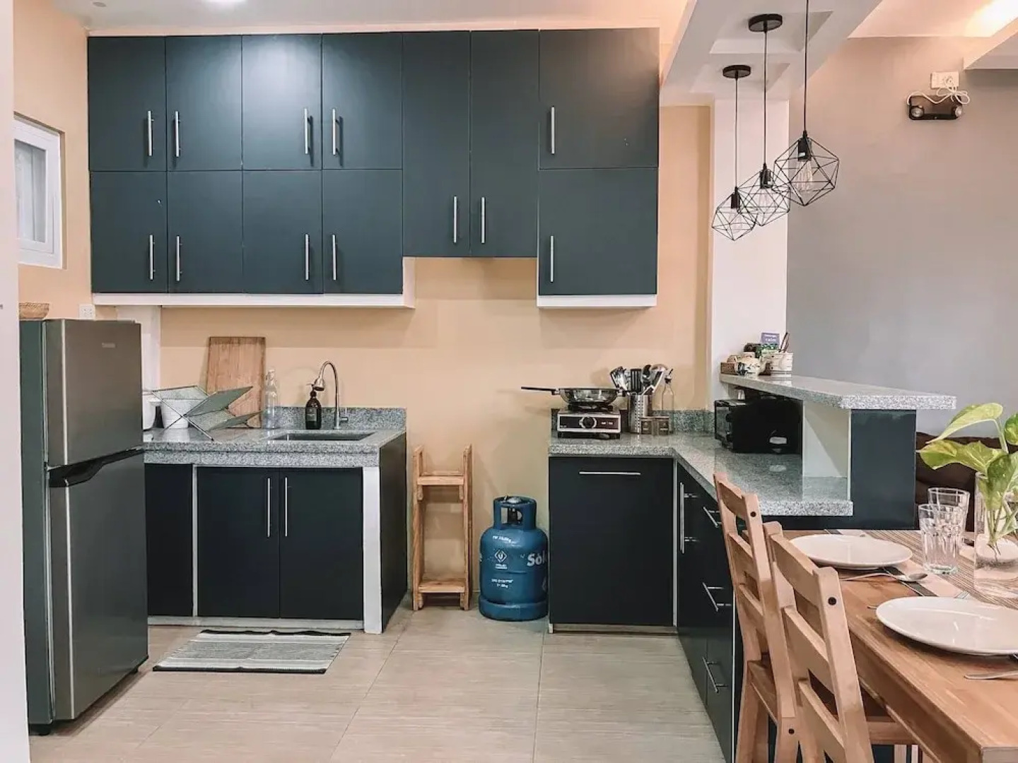 2BR Laid Back Apartment, Near Beach