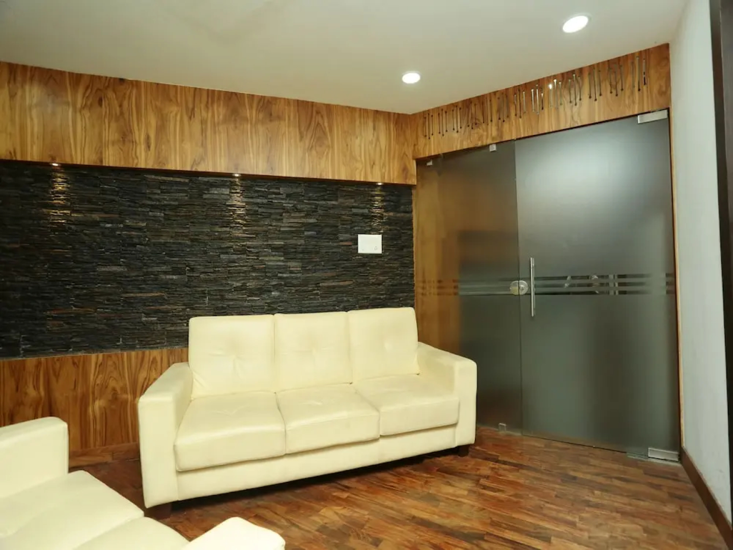 OYO 12851 Structural Homes