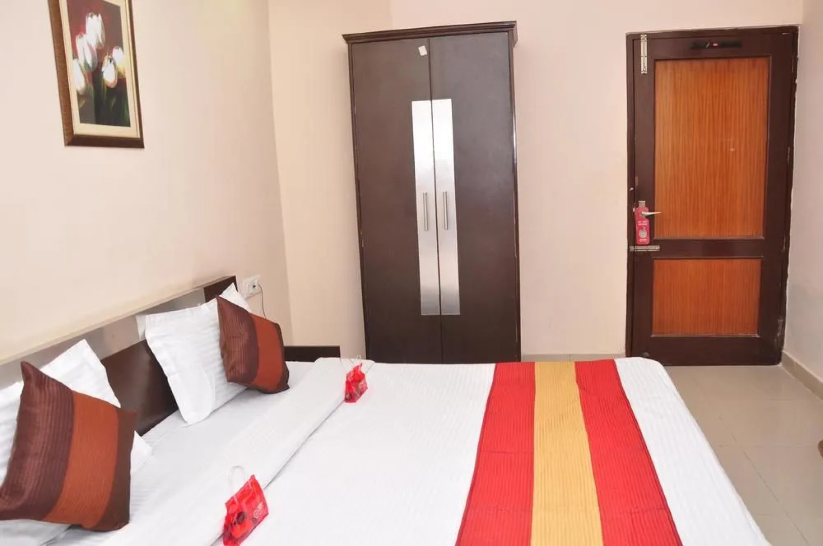 OYO Rooms Queens Road Near OBC Bank