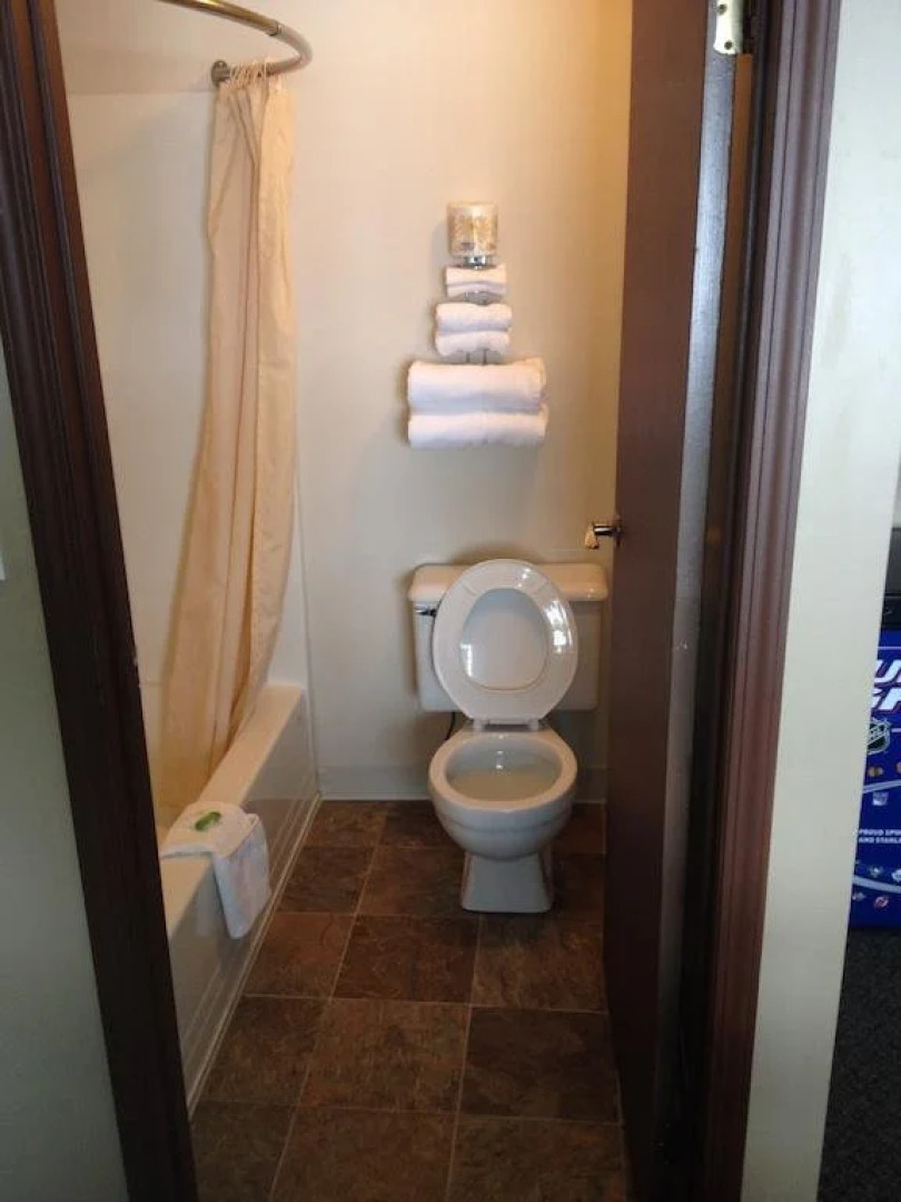 Chubby's Bar & Motel