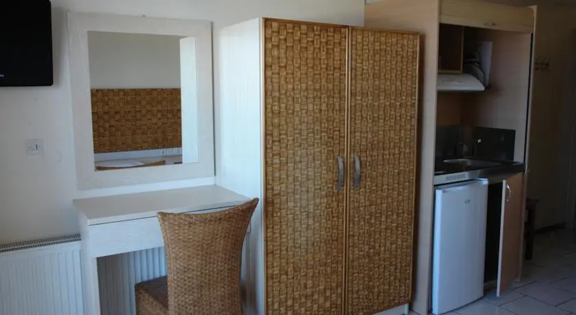 Pantheon Beach Hotel