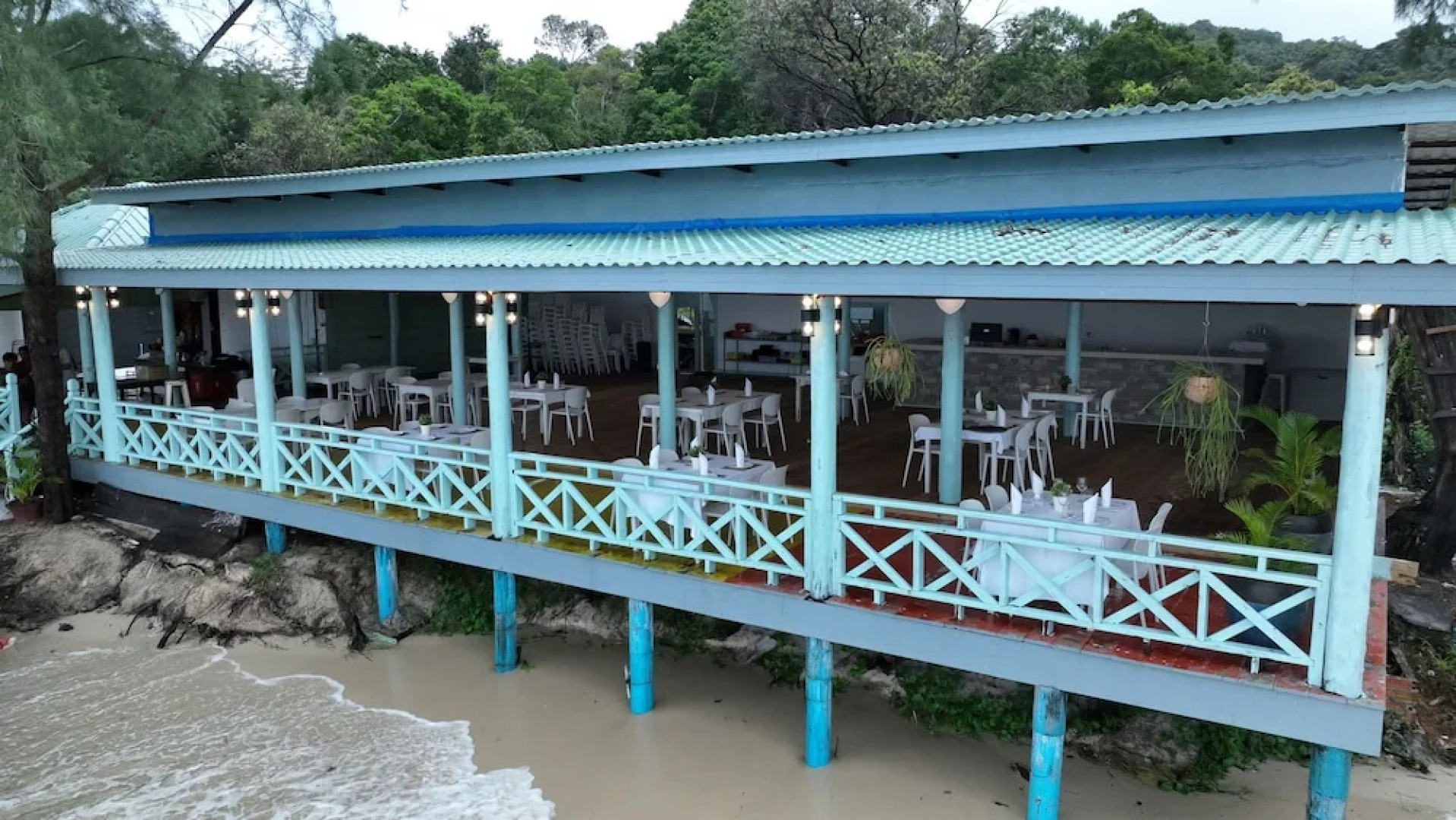 Sandy Beach Bungalows by EHM