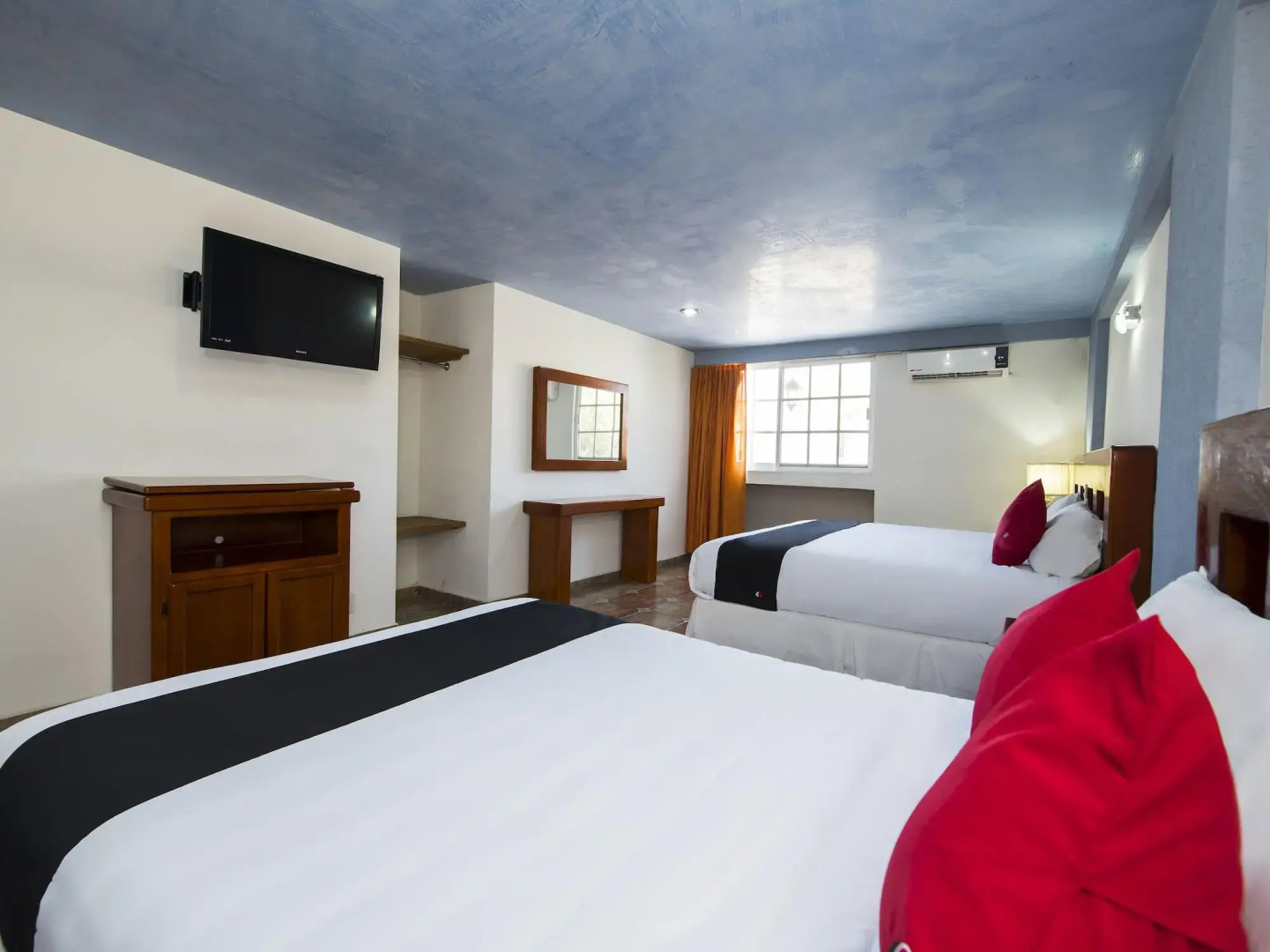 Hotel Suites de Reyes