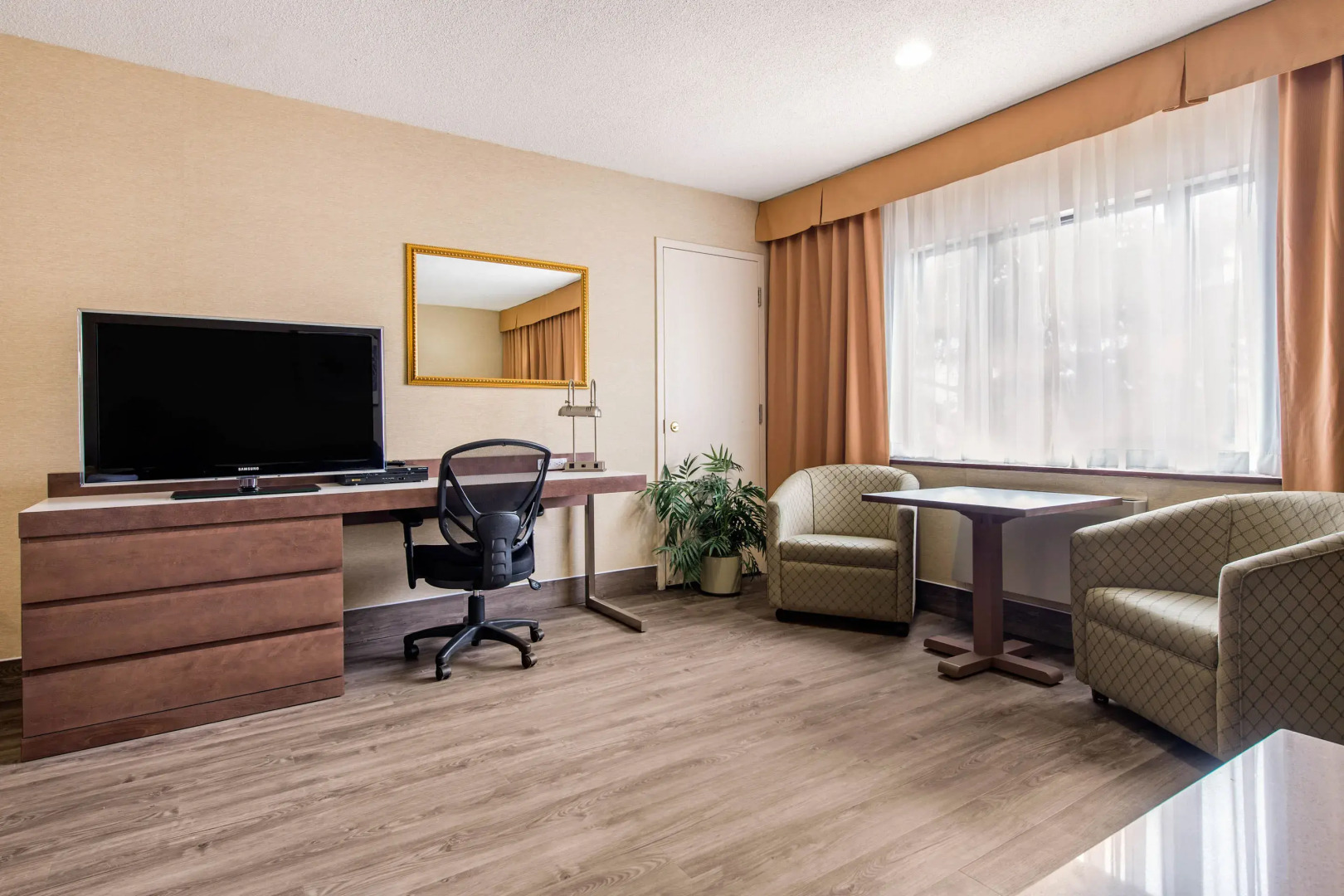 Quality Inn & Suites Gatineau