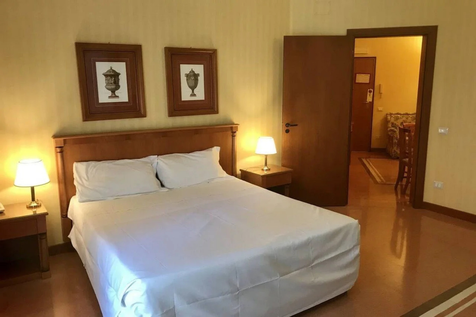 Residenza DAragona Hotel