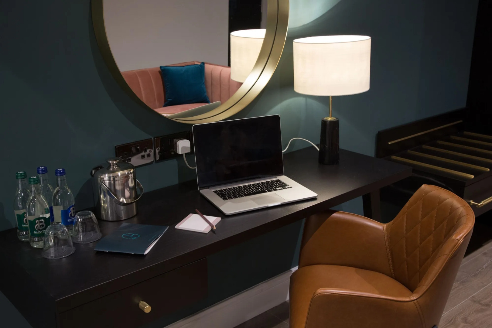 The Bedford Townhouse & Café