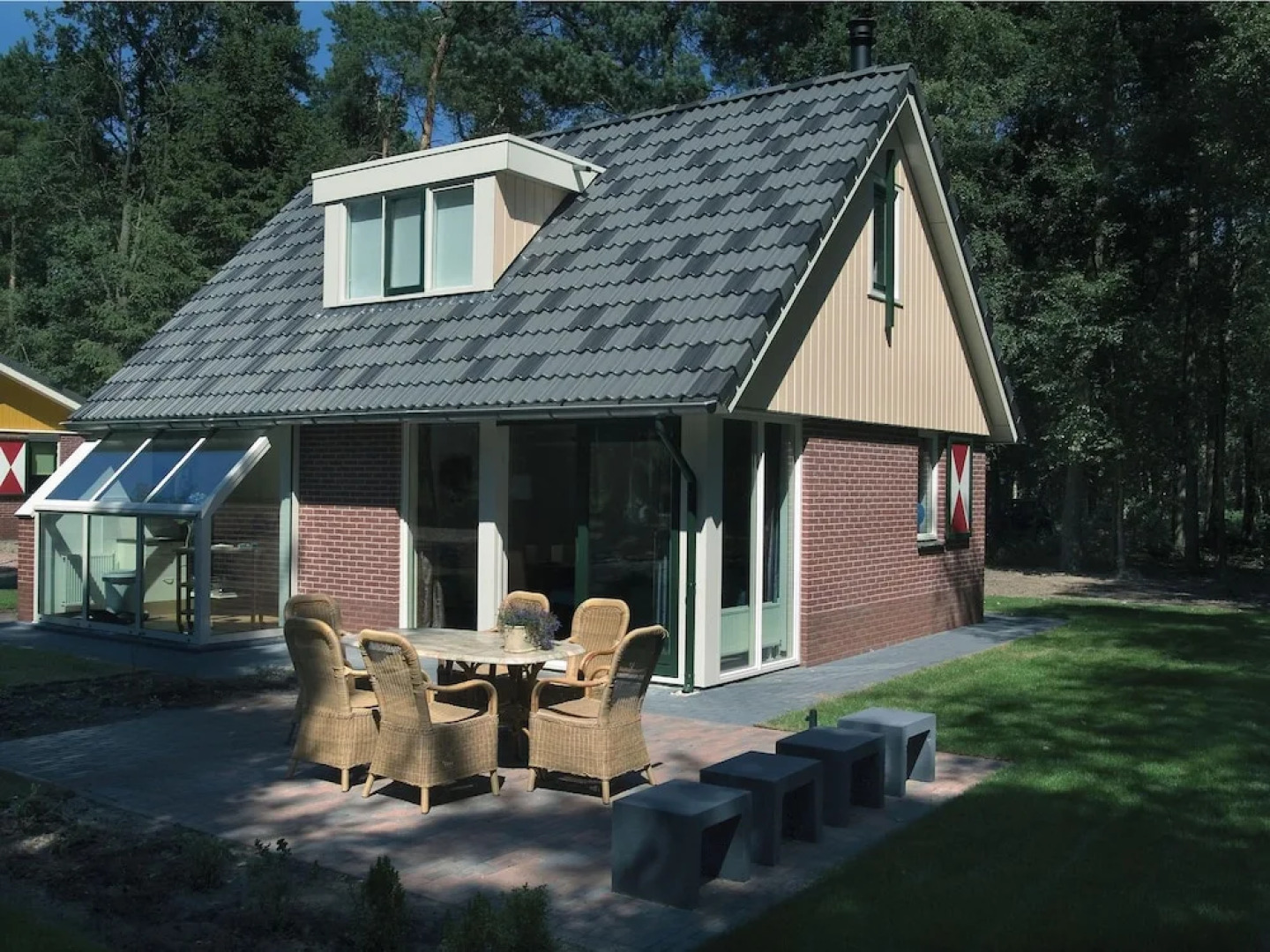 Forest Stay With Shared Pool