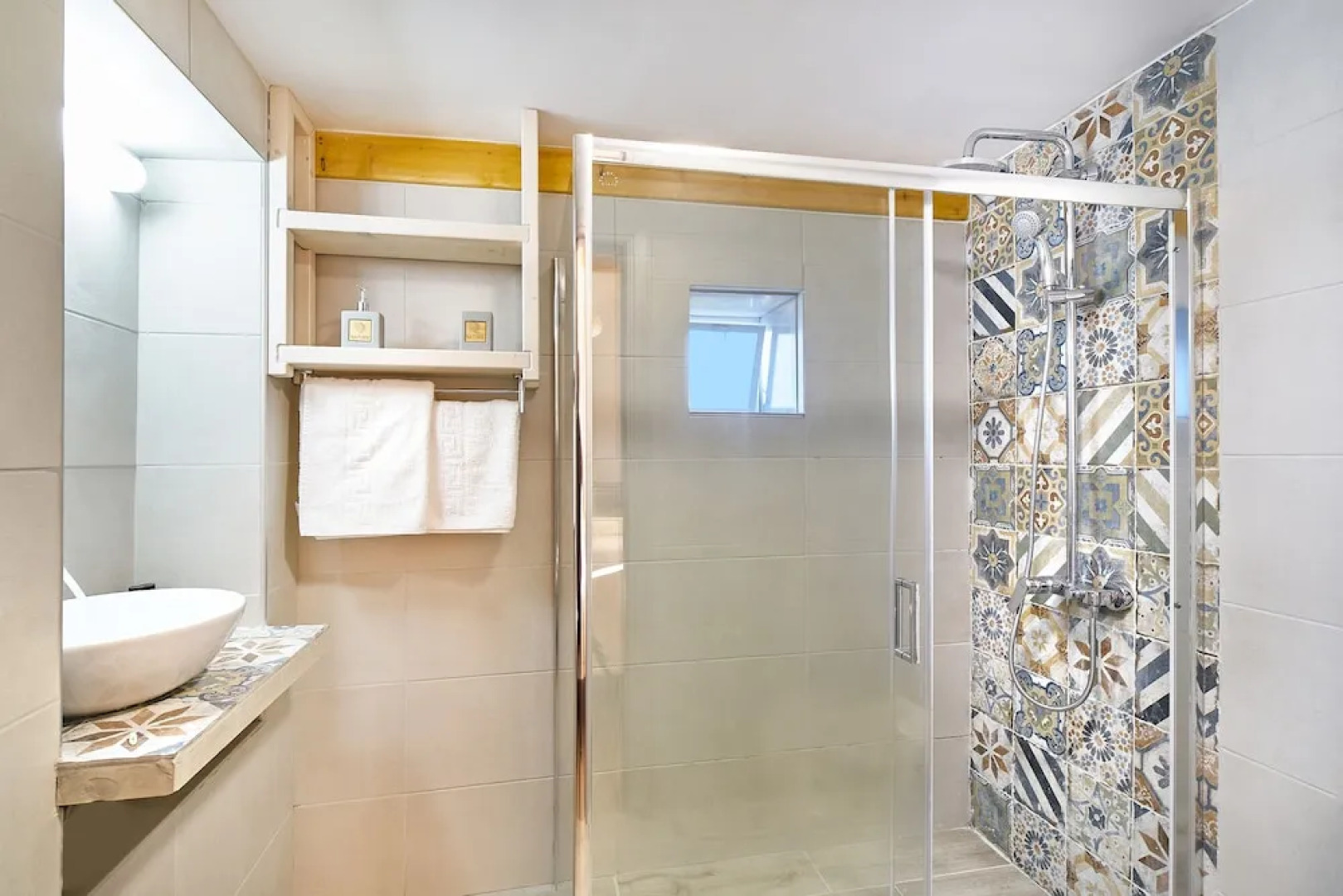 Achilleas Apartments