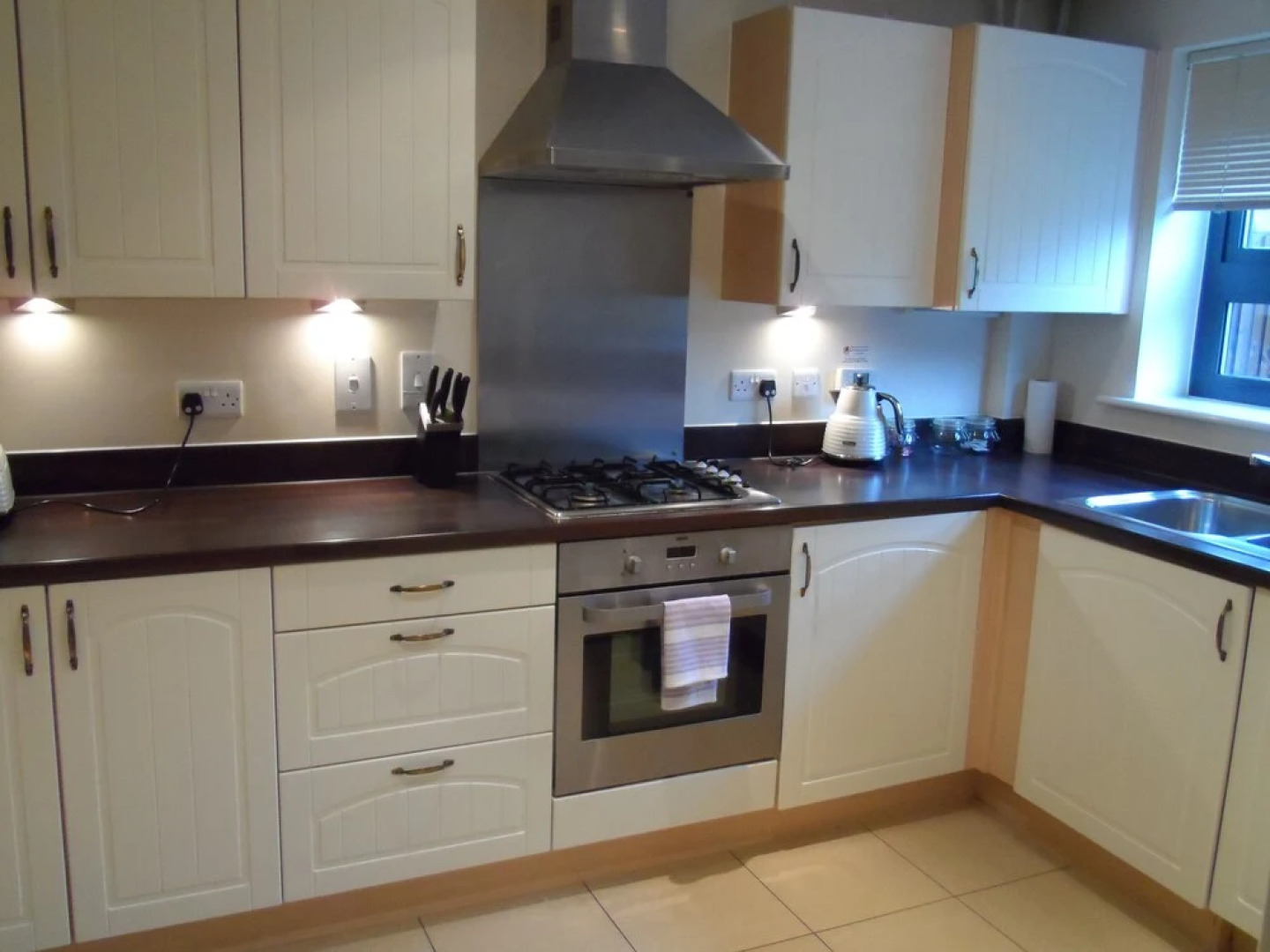 Flexi-Lets@Wallis Square, Farnborough