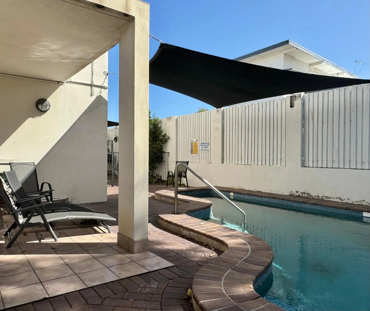 Townsville Lighthouse - 3/103 Strand