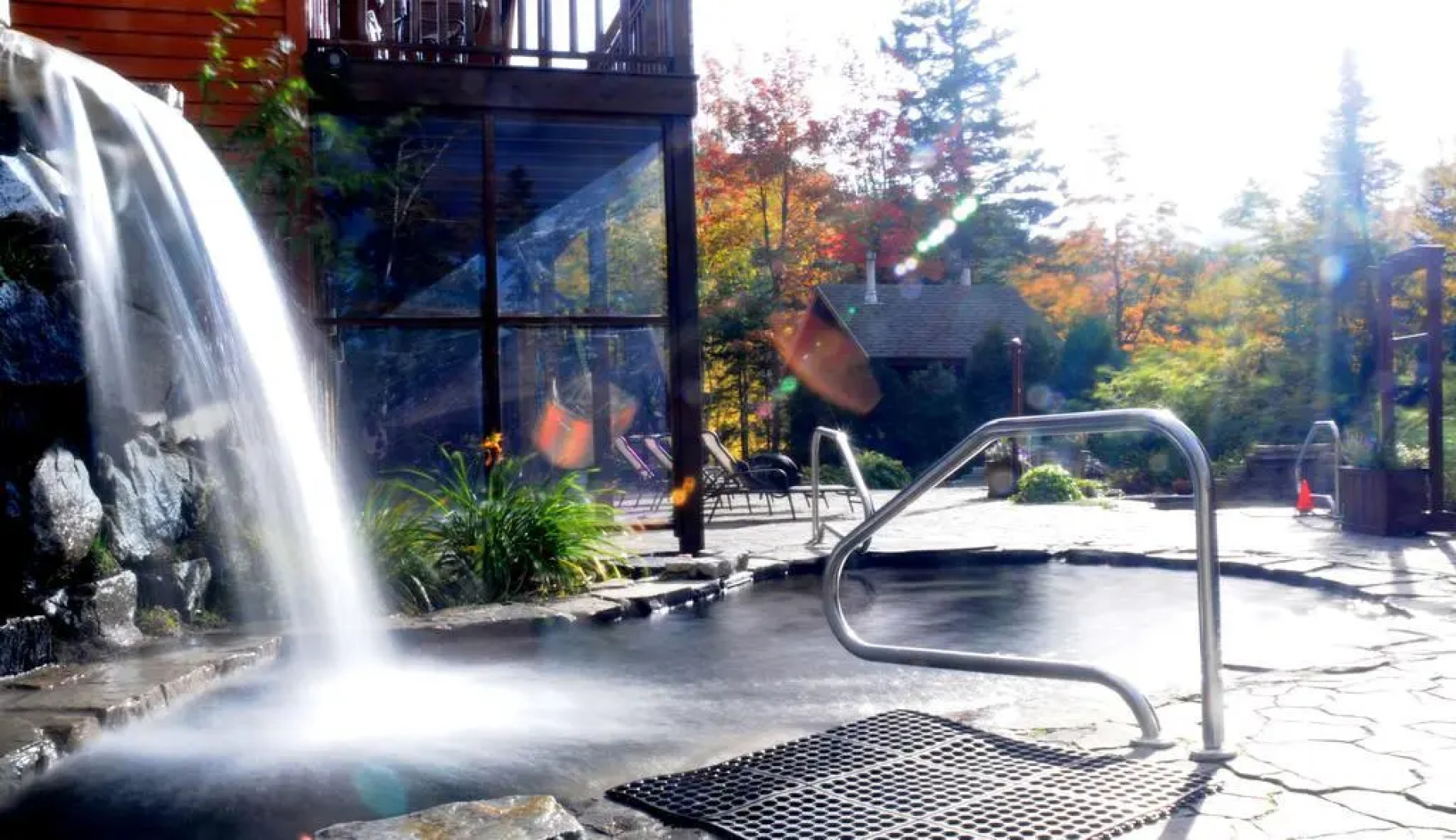 Auberge/Condotels Centre de Villégiature Pied du Mont Édouard