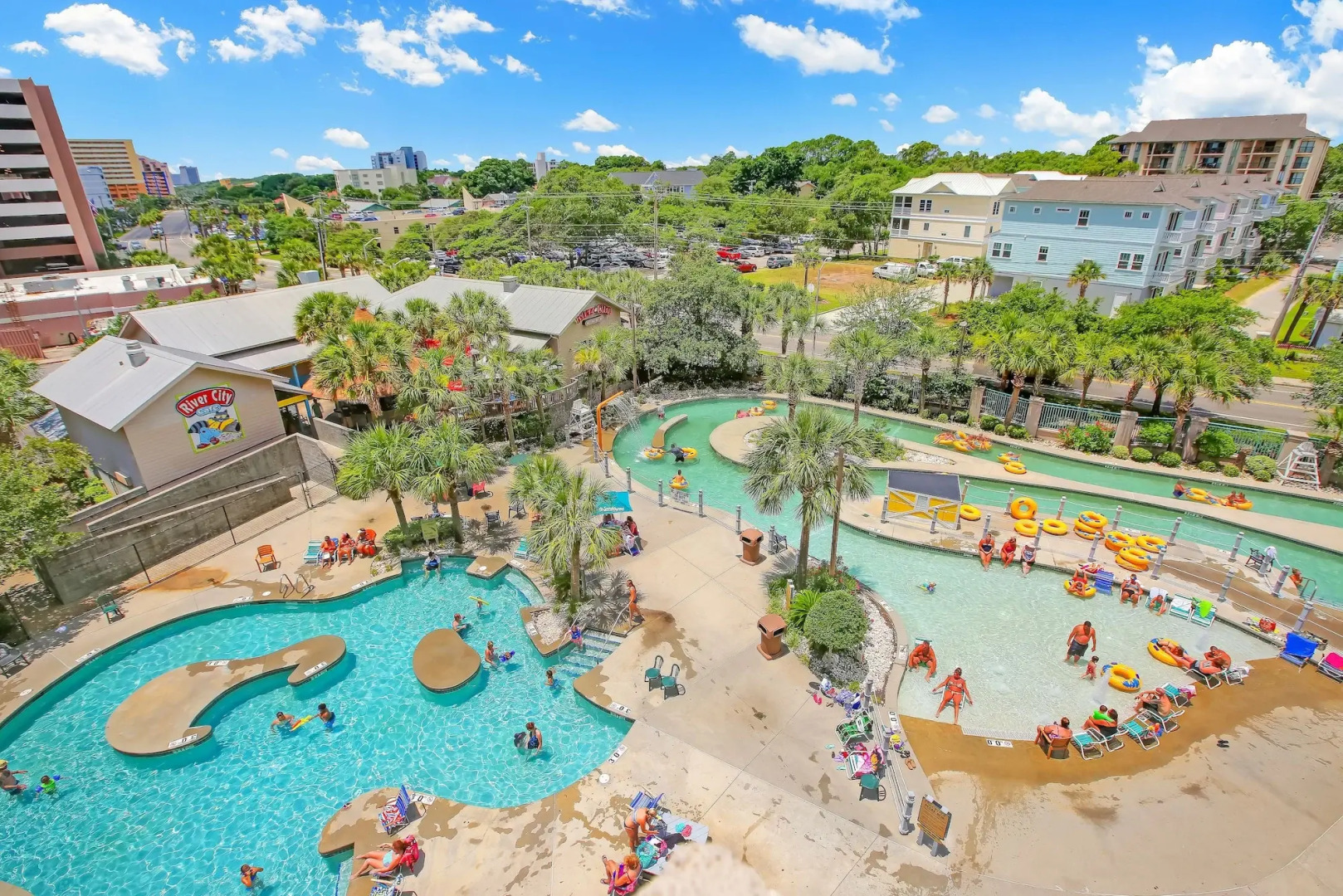 Sand Dunes Resort and Suites