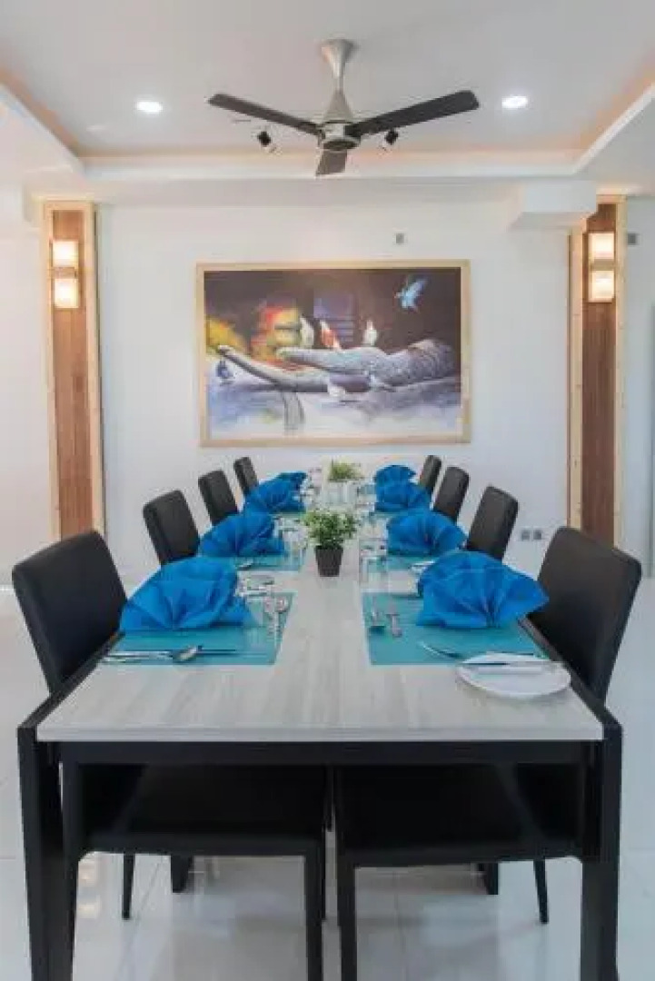 Reef Edge Thulusdhoo