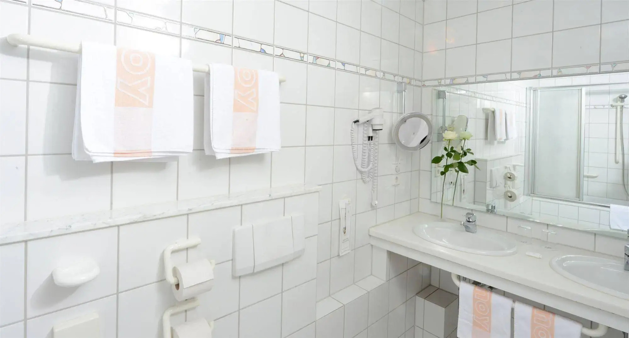 Tante ALMA's Mülheimer Hotel