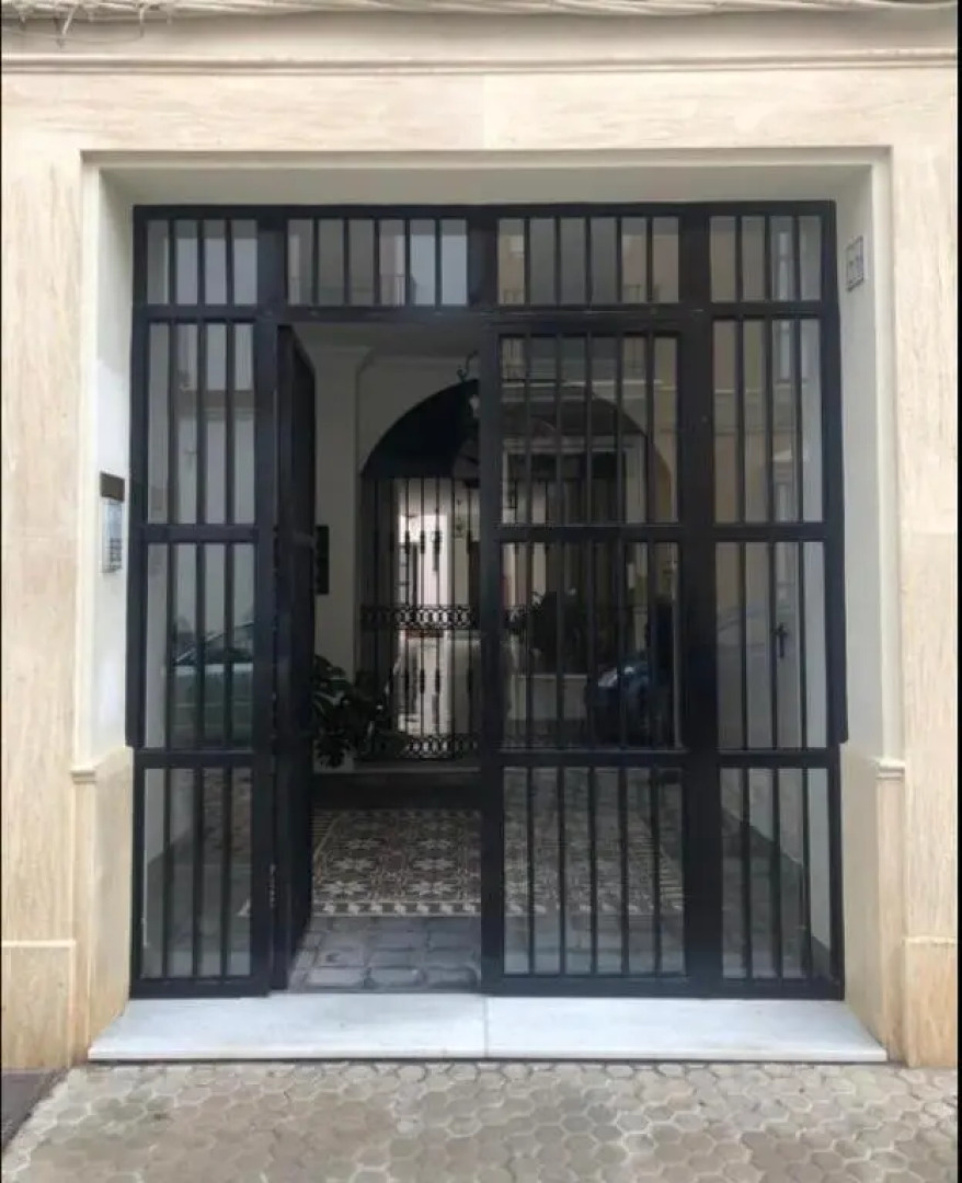 Apartamento en Pleno Centro De Marchena 3 dormitorios 3 baños privados