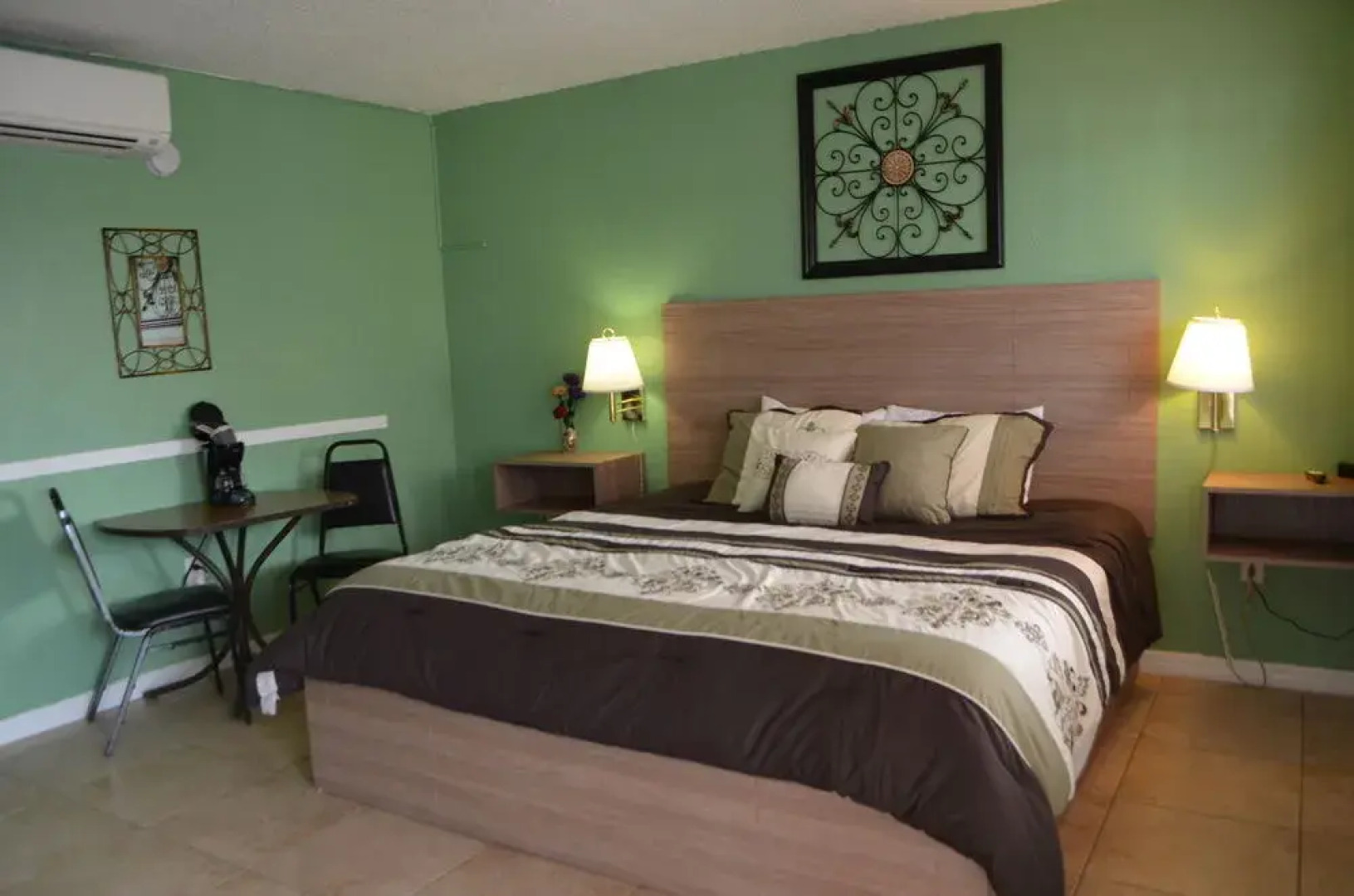 Tip Top Isles Waterfront Resort & Marina