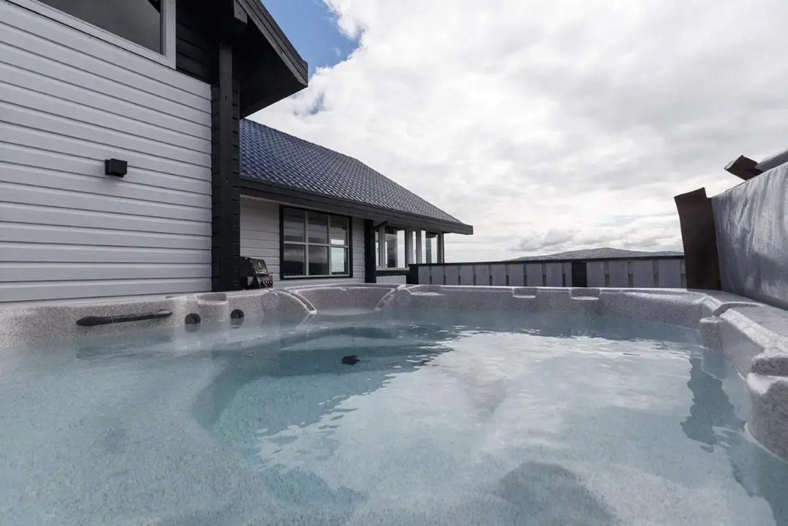 Blue Viking Luxury Cabin