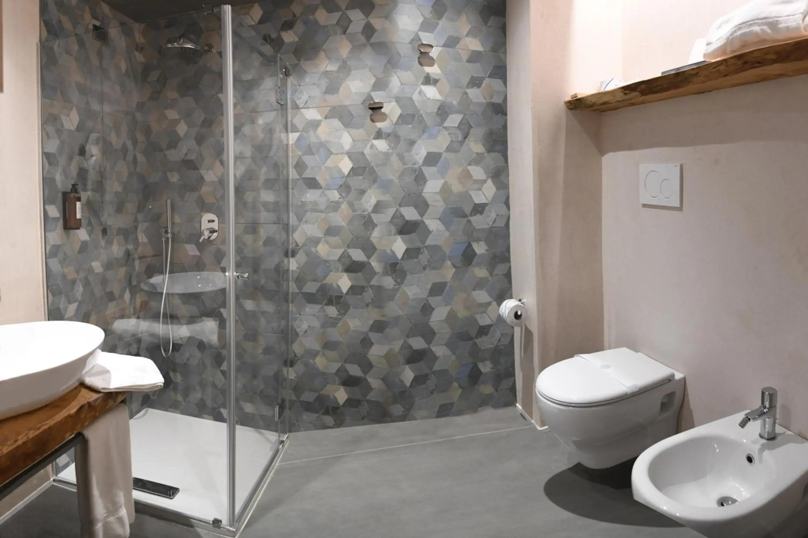 Brianteo Hotel And Restaurant