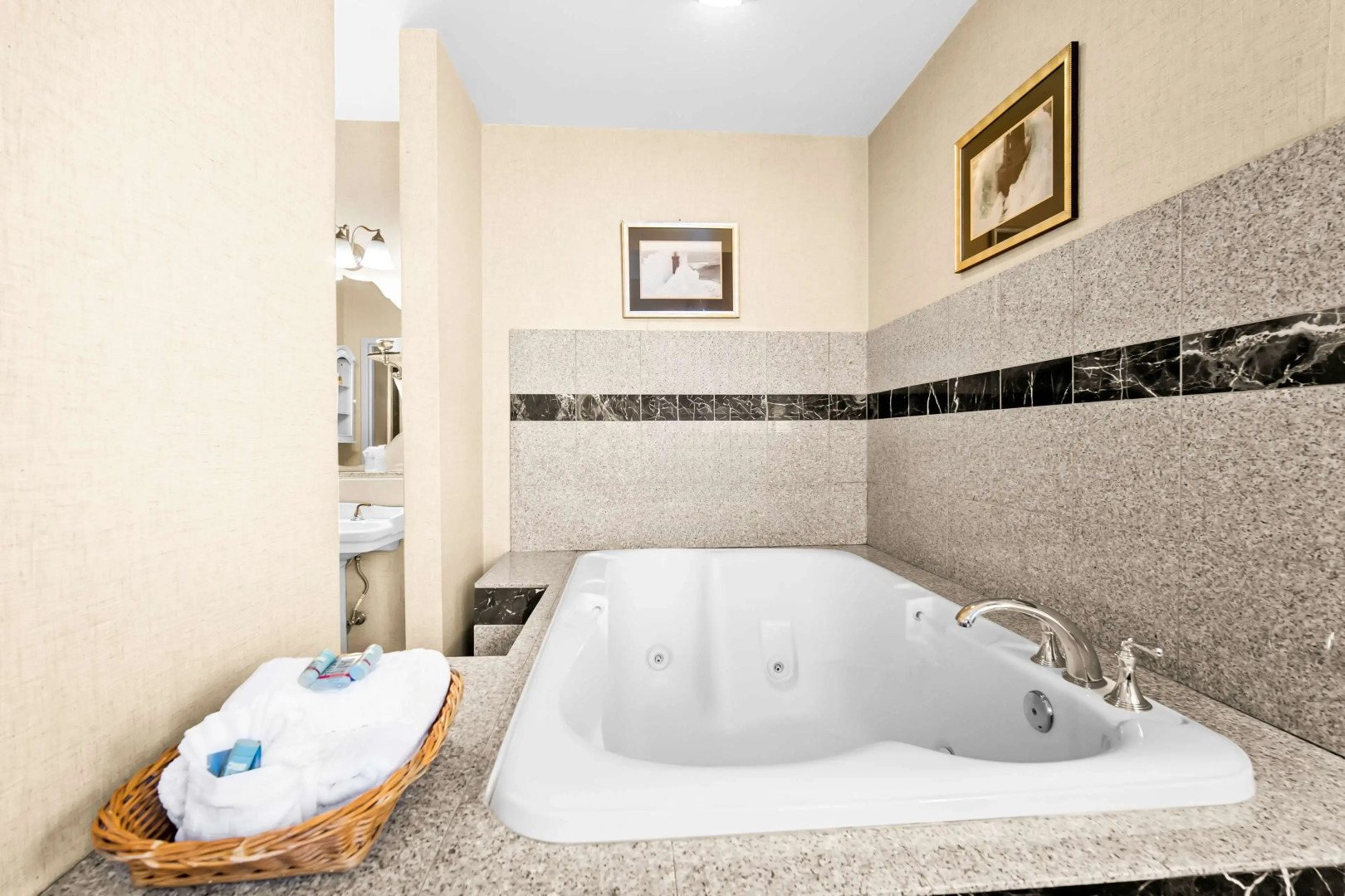 Best Western Merry Manor Inn