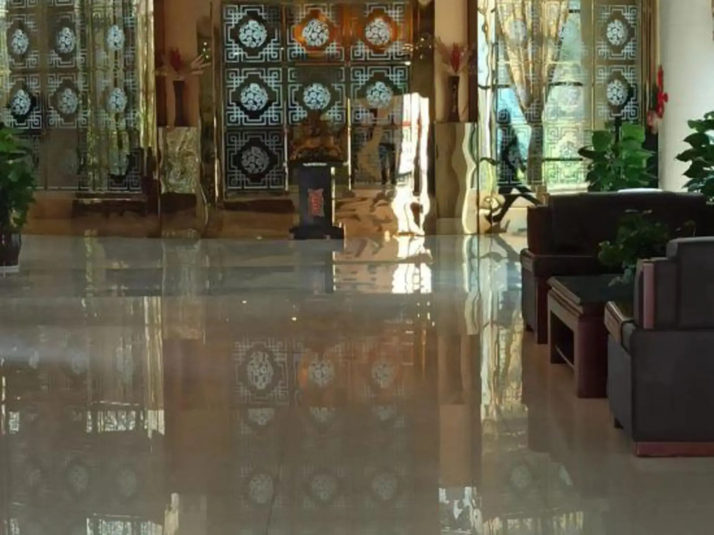 Vancourer International Hotel