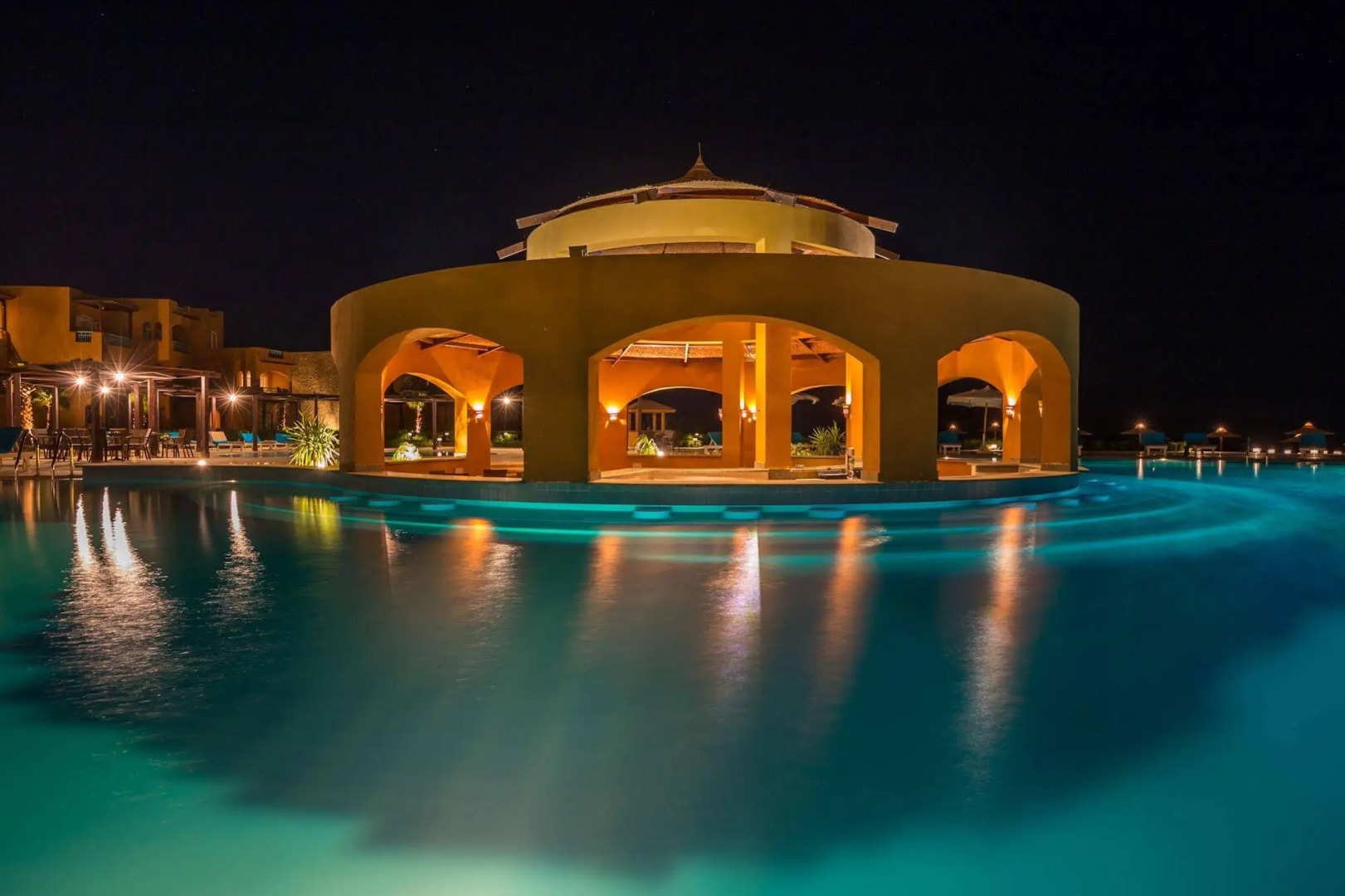 Byoum Lakeside Hotel