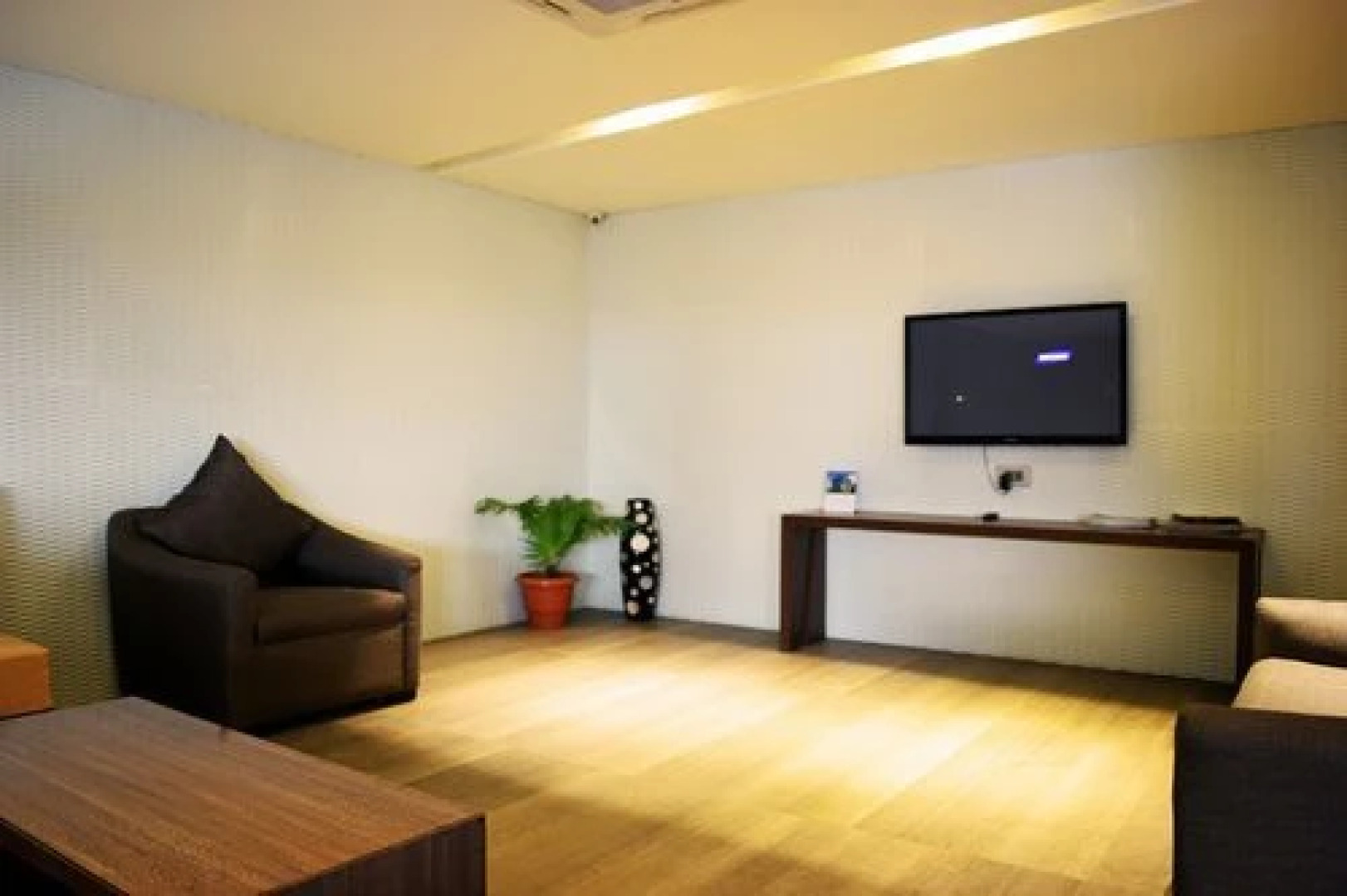 Milestone Hotel And Banquets