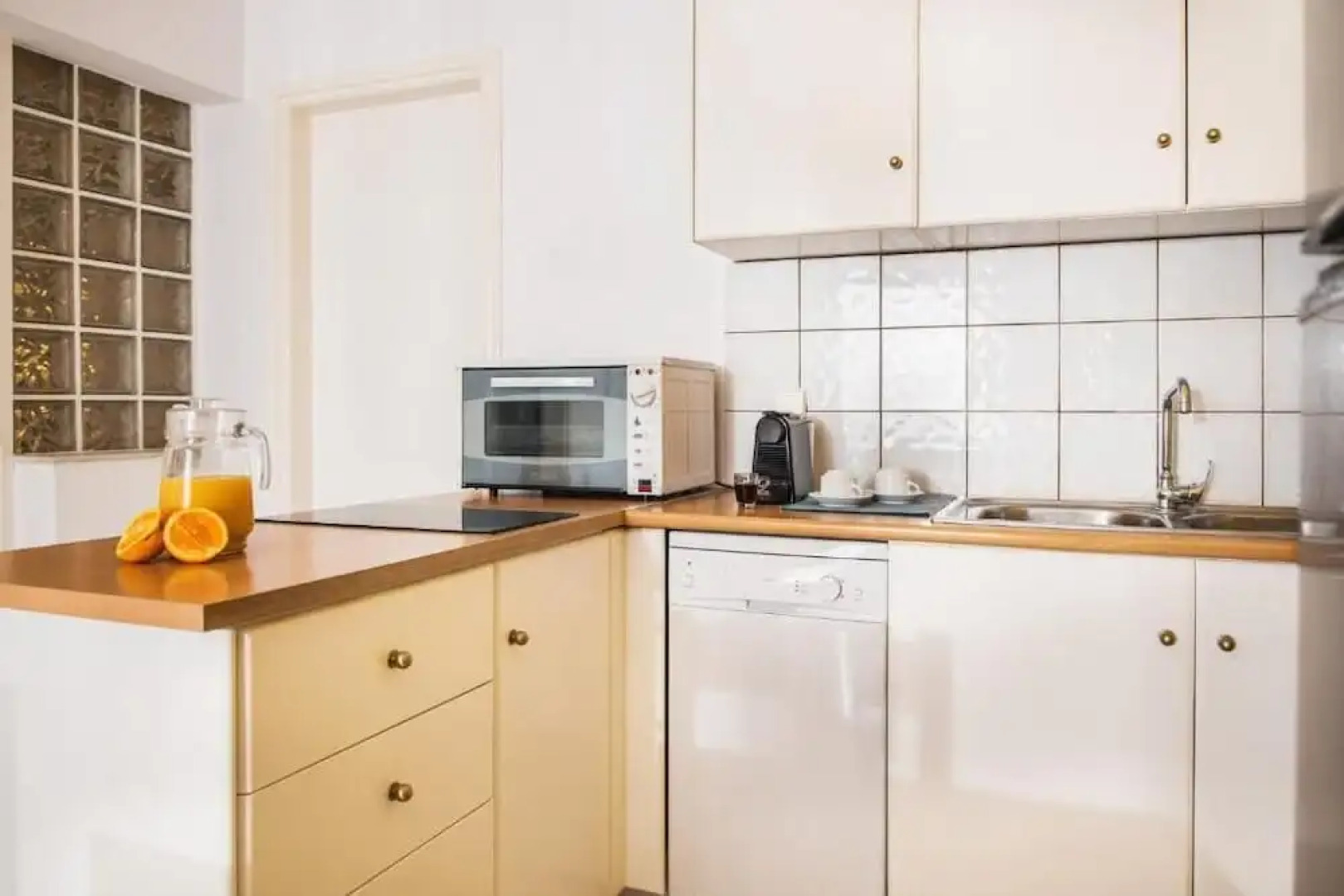 Sea View Beach Hotel