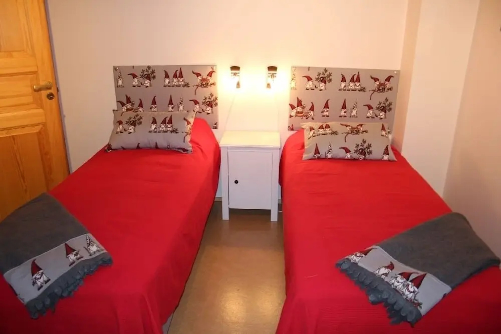 AAMURUSKO - Mainiot Majat