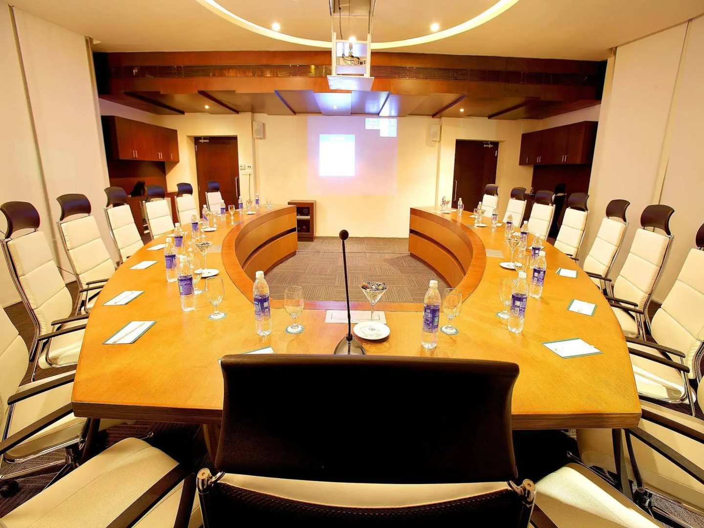 Flora Airport Hotel and Convention Centre Kochi