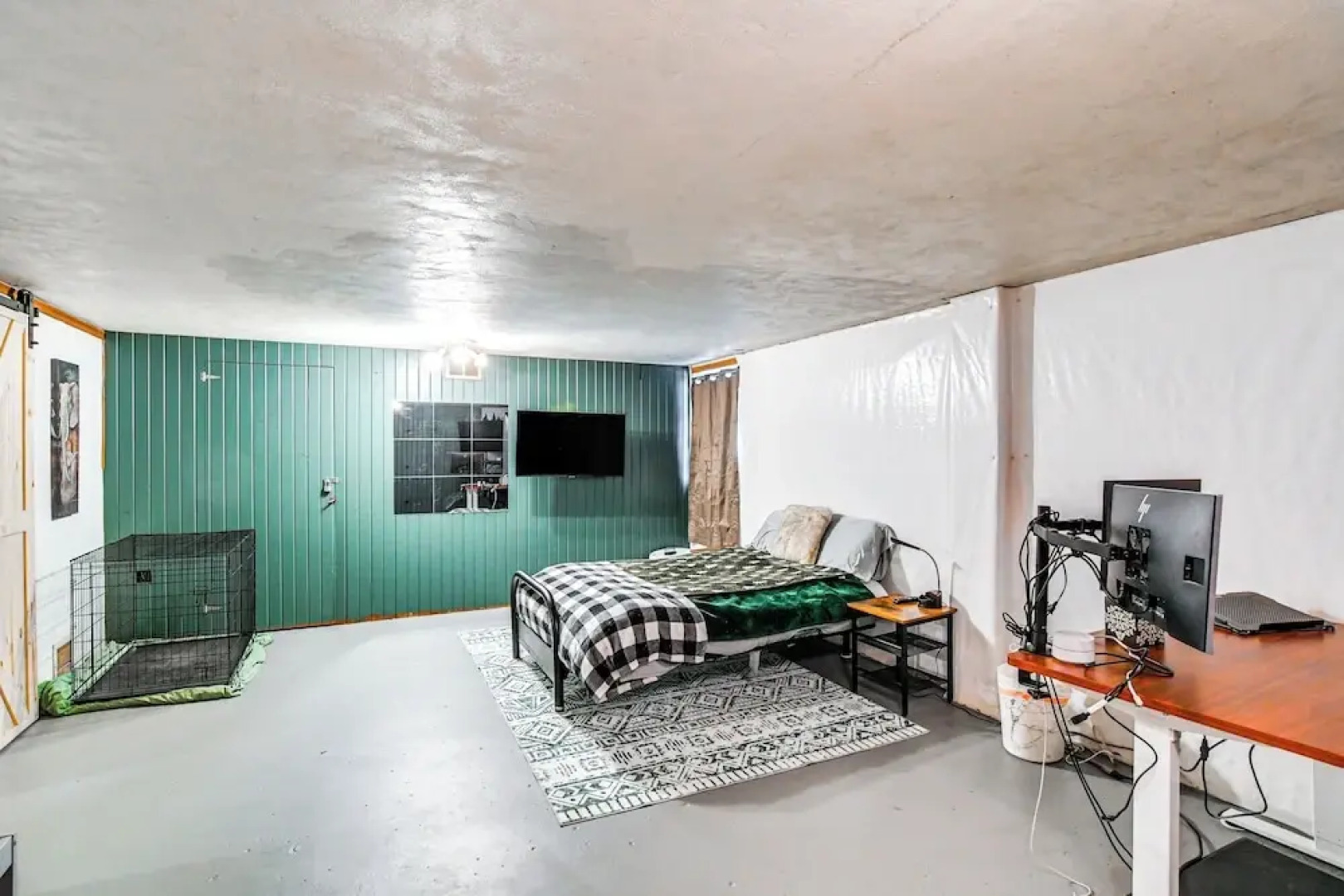 1 Mi to Valley Junction: Pet-friendly Iowa Home