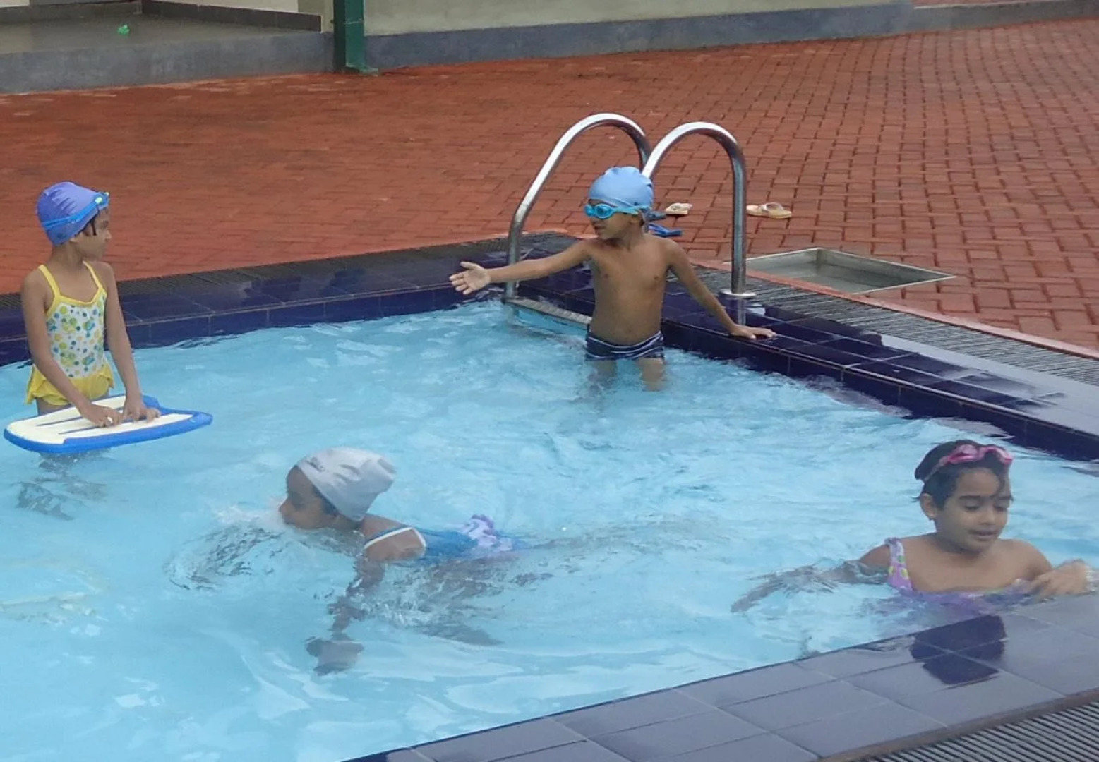 Gunners' Club - Minneriya