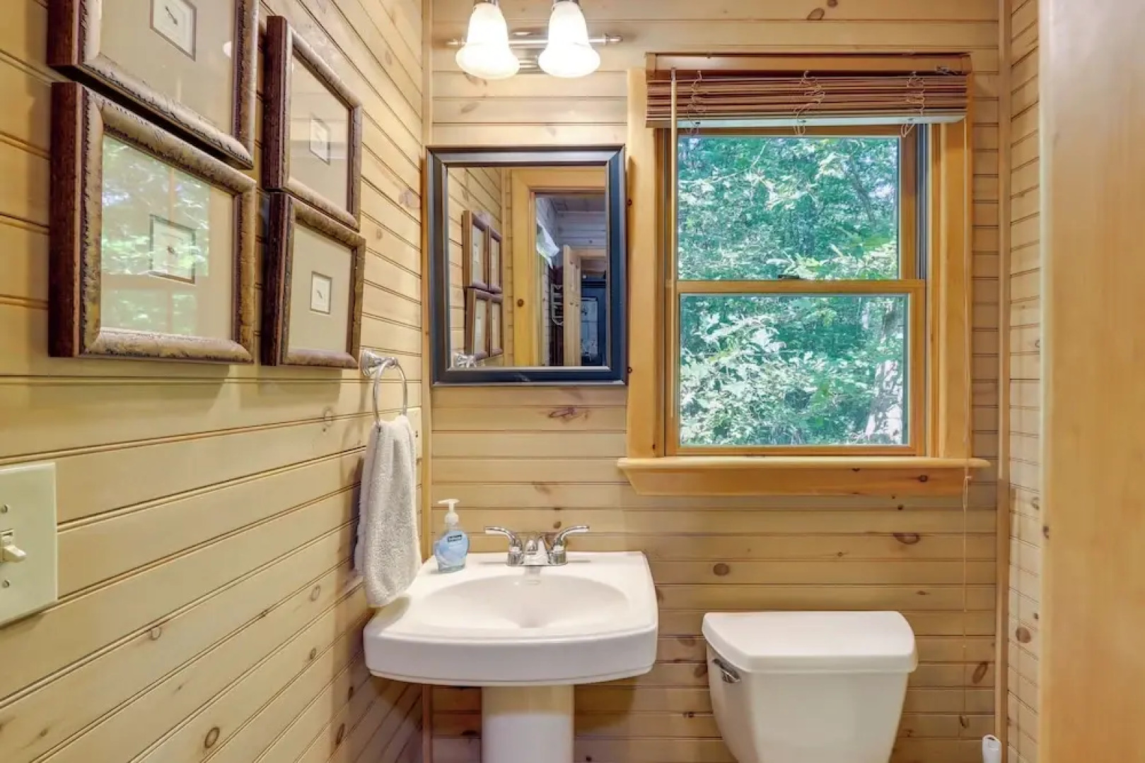 Hot Tub, Decks & Creek Access: Mccaysville Cabin!