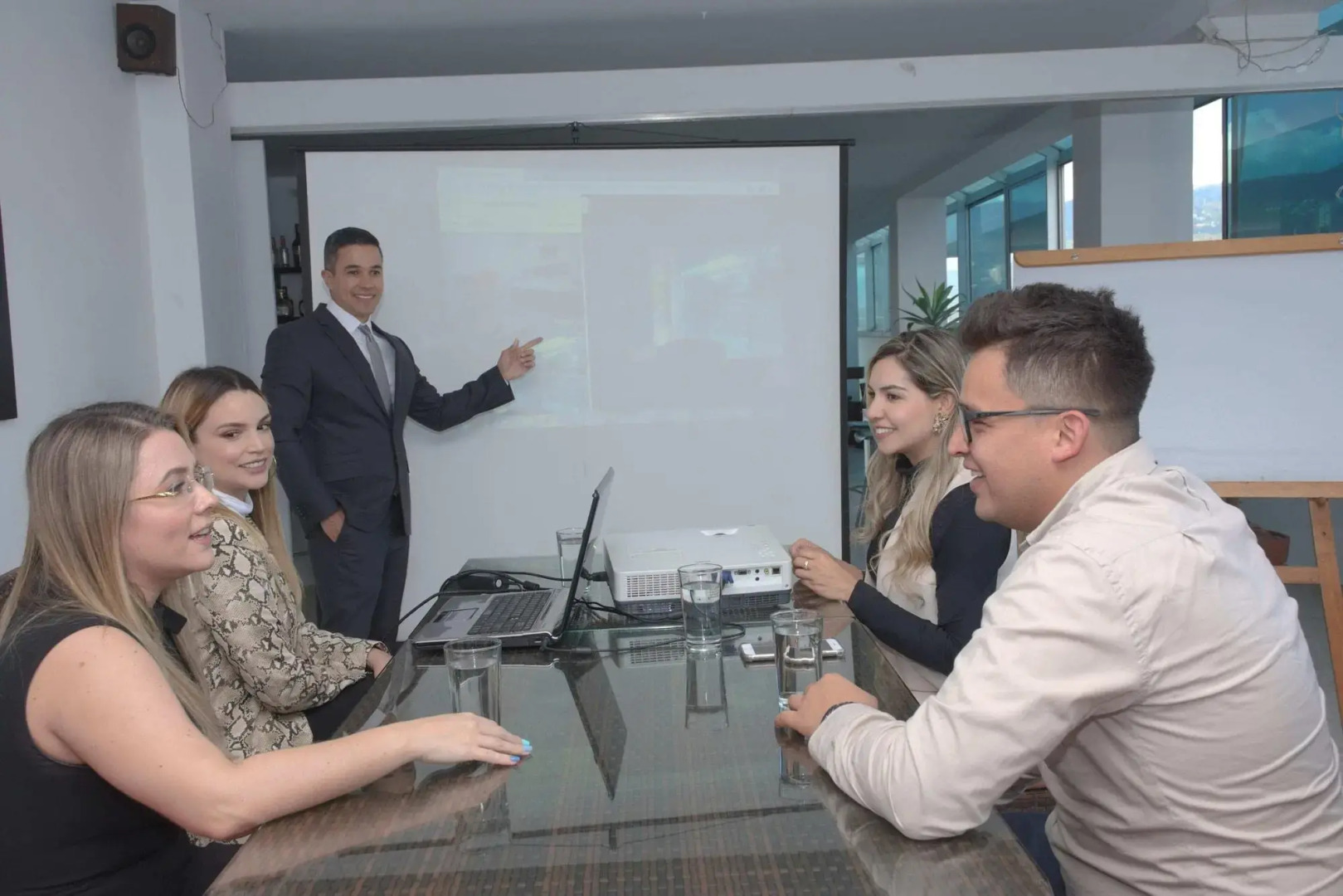 Hotel Central Plaza Medellin