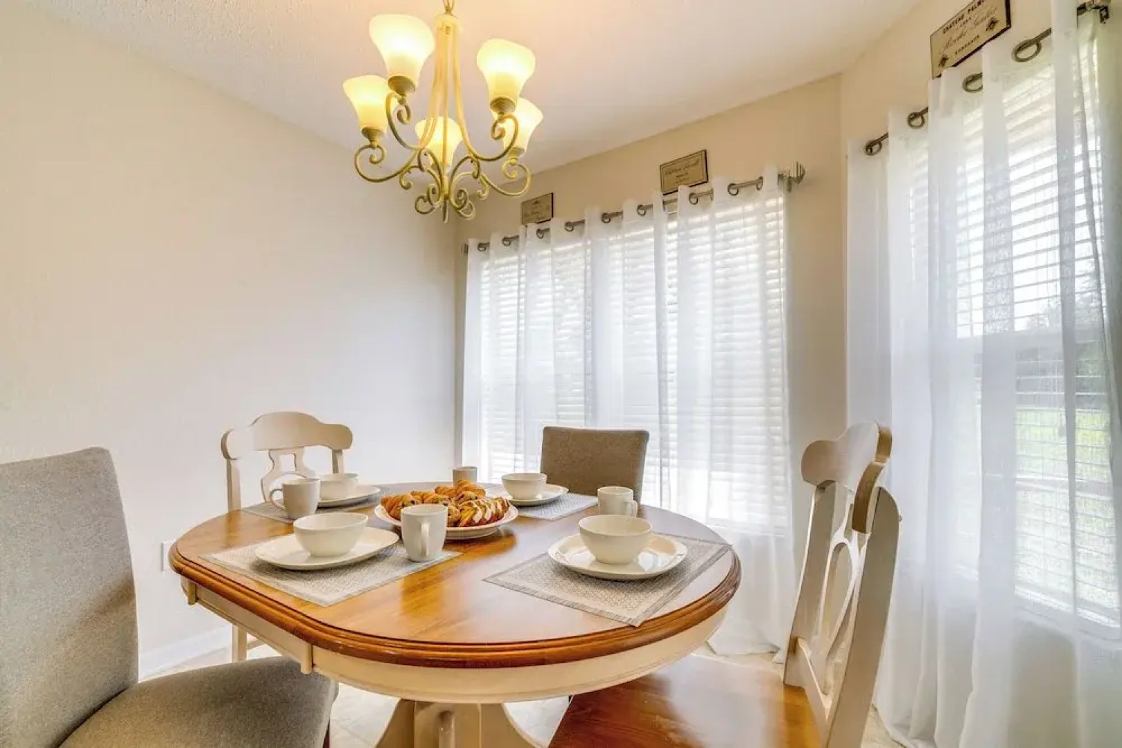 Family-friendly Spring Hill Vacation Home w/ Lanai