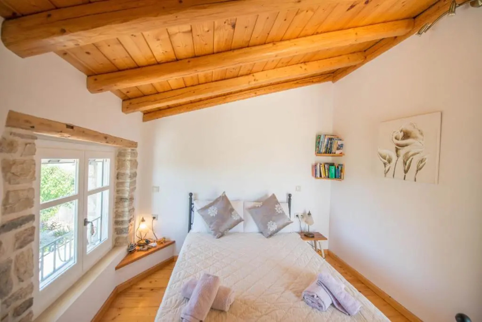 Villa Siorra by MediterraneanVillas