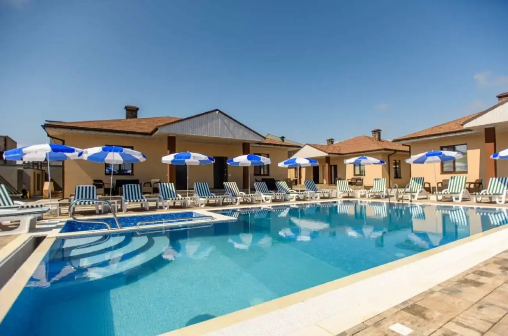 May Mariya Residence