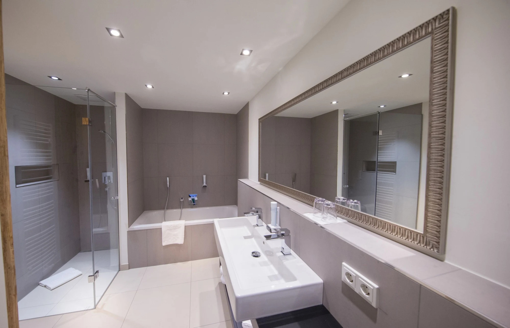 HEITZMANN - Hotel & Rooftop